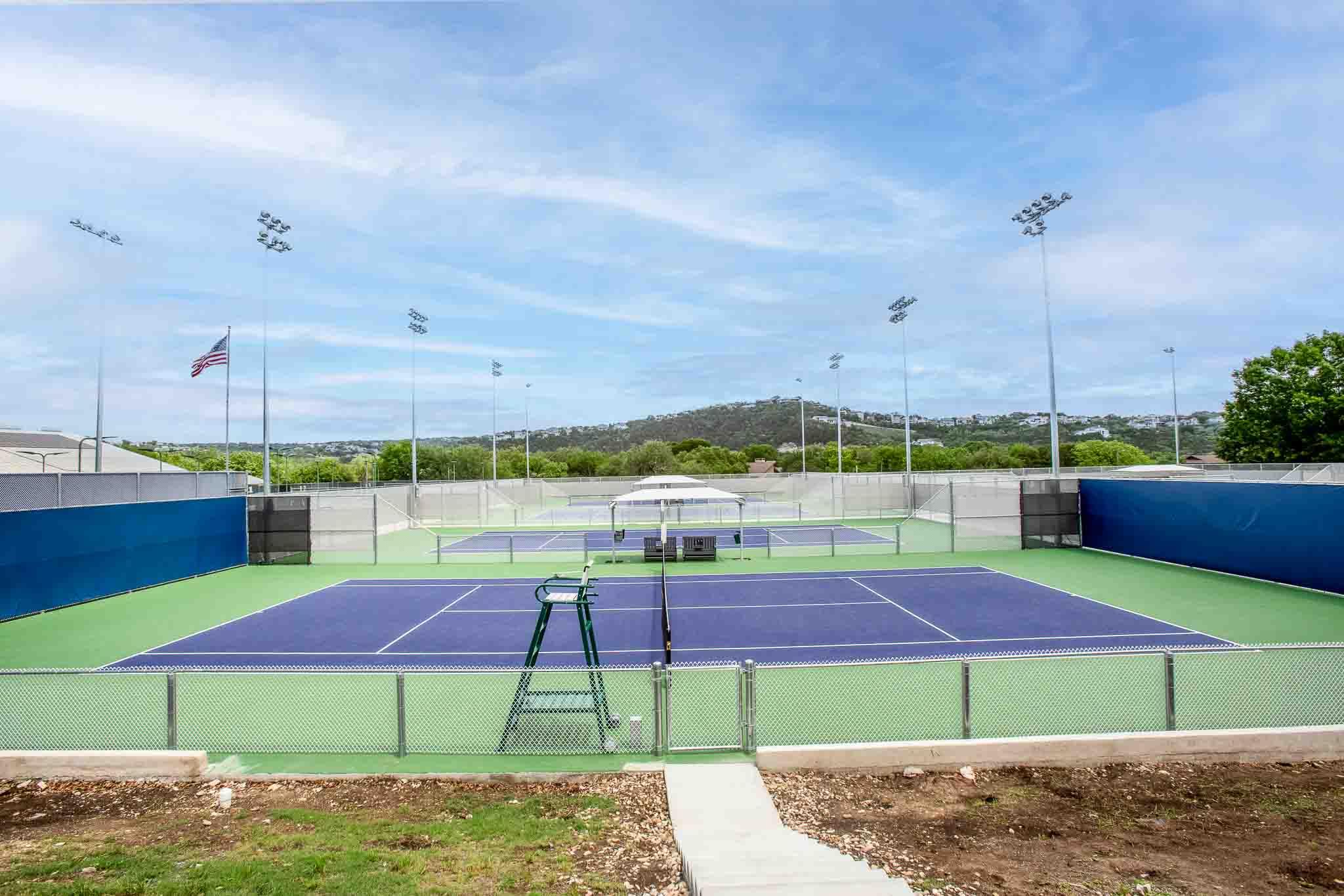 5800 Courtyard Dr # 2, Austin, TX 78731