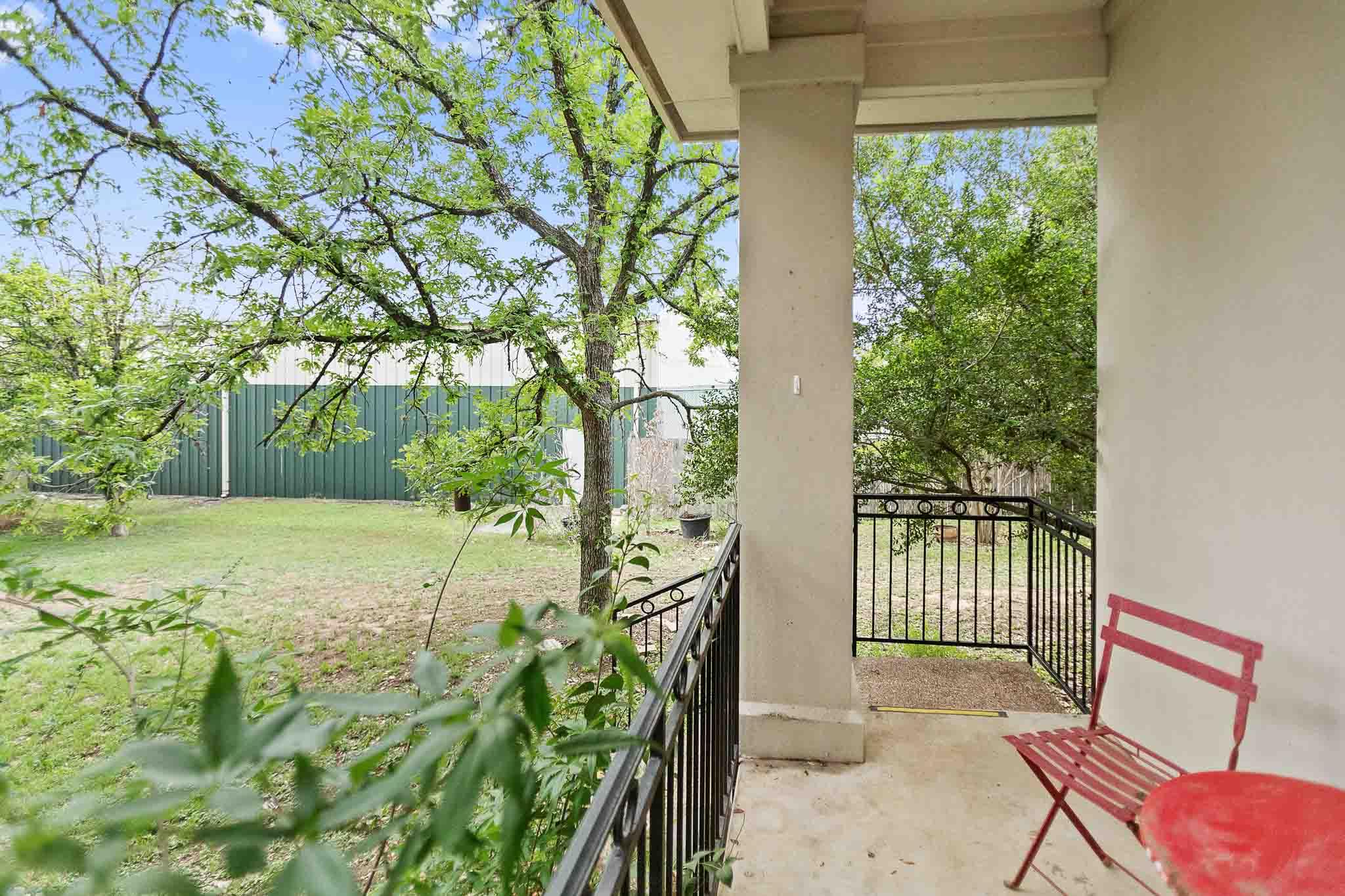 5800 Courtyard Dr # 2, Austin, TX 78731