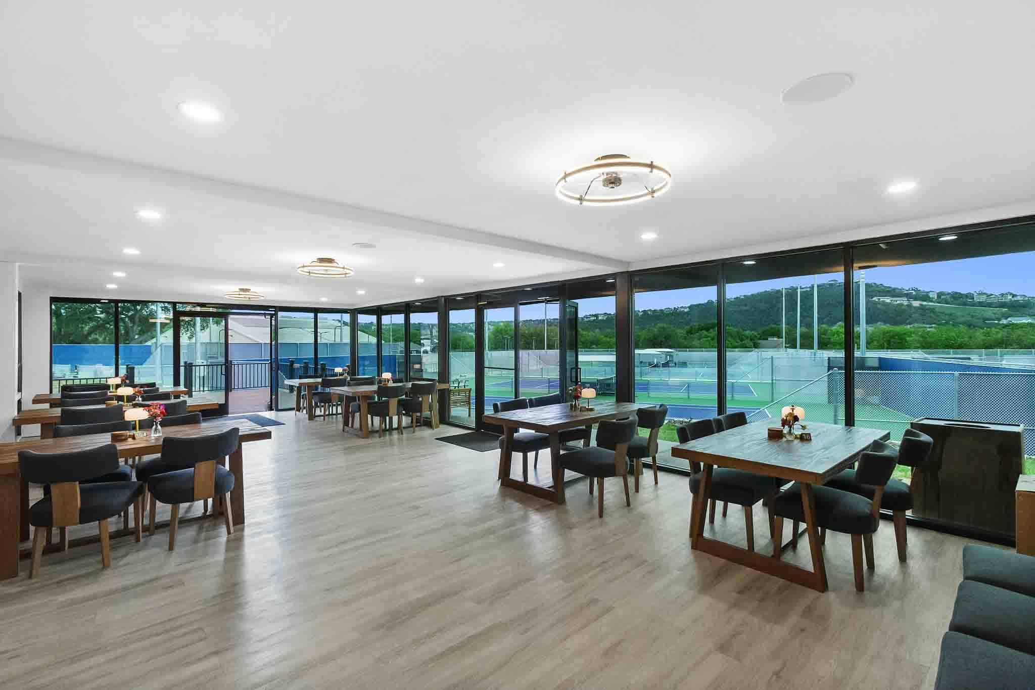 5800 Courtyard Dr # 2, Austin, TX 78731