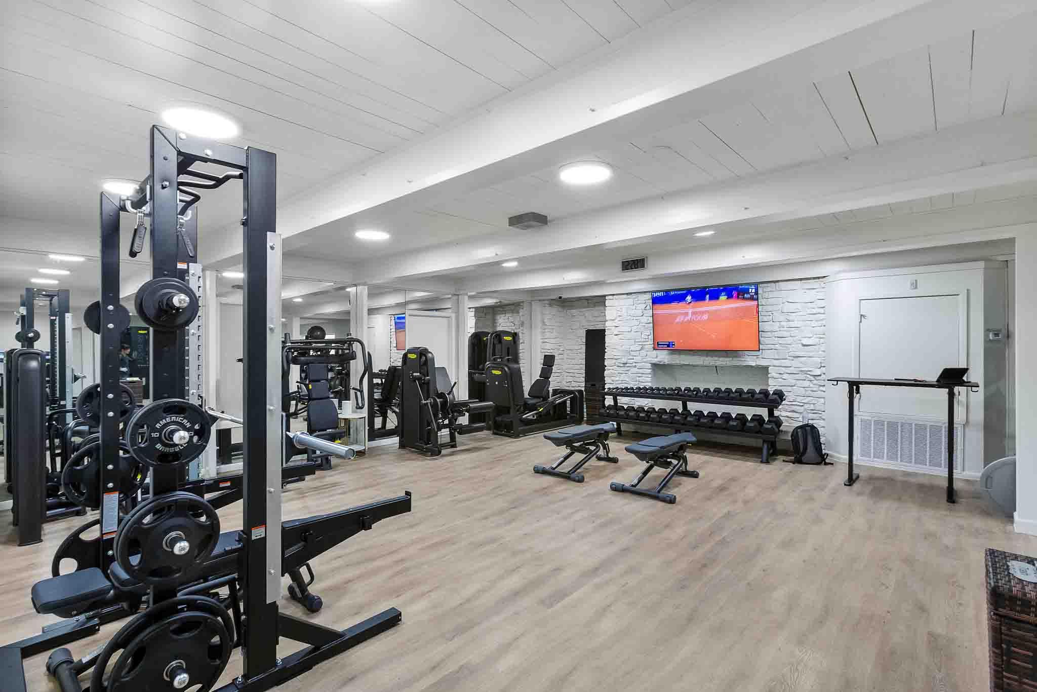 5800 Courtyard Dr # 2, Austin, TX 78731