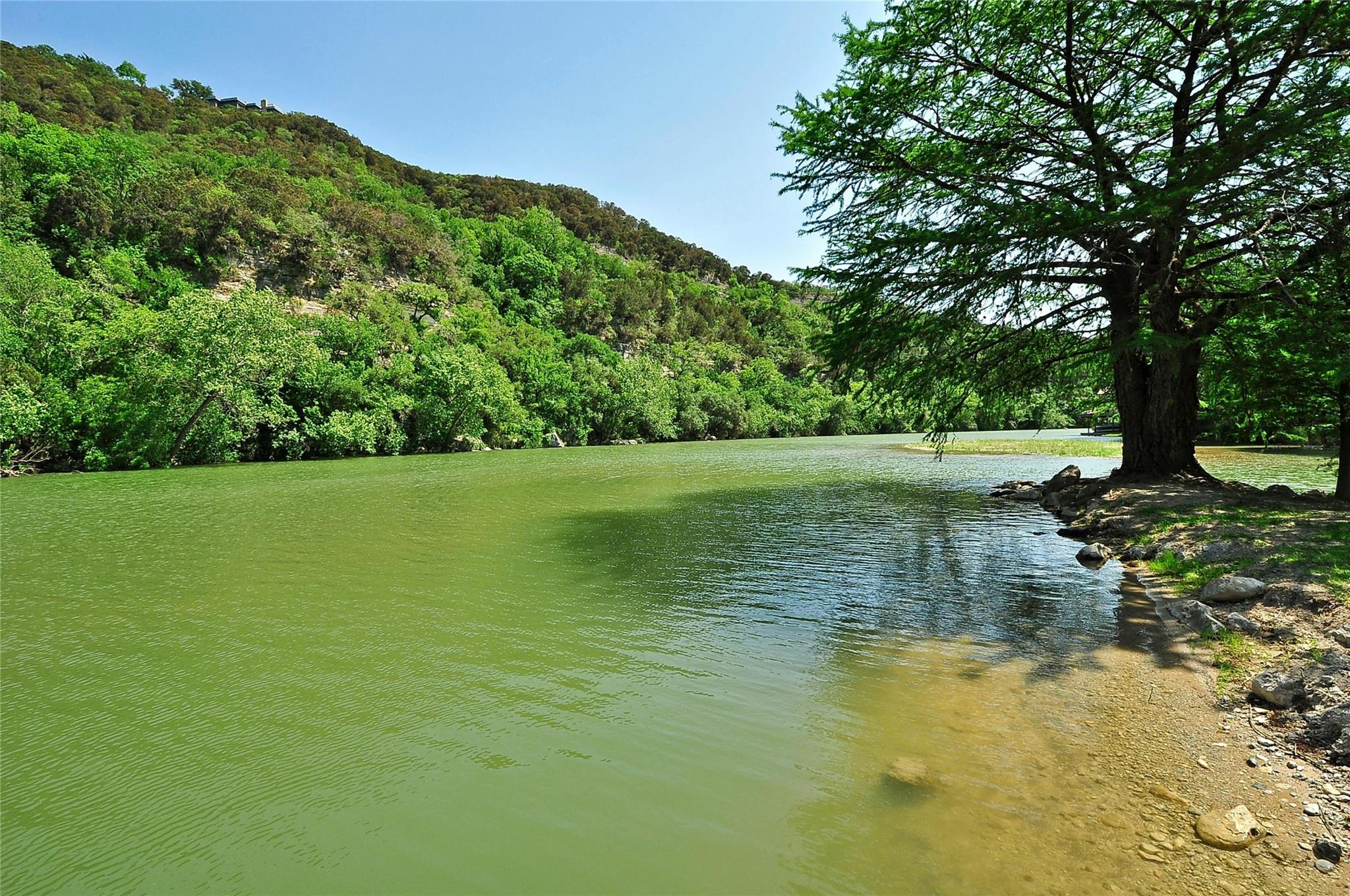 5800 Courtyard Dr # 2, Austin, TX 78731