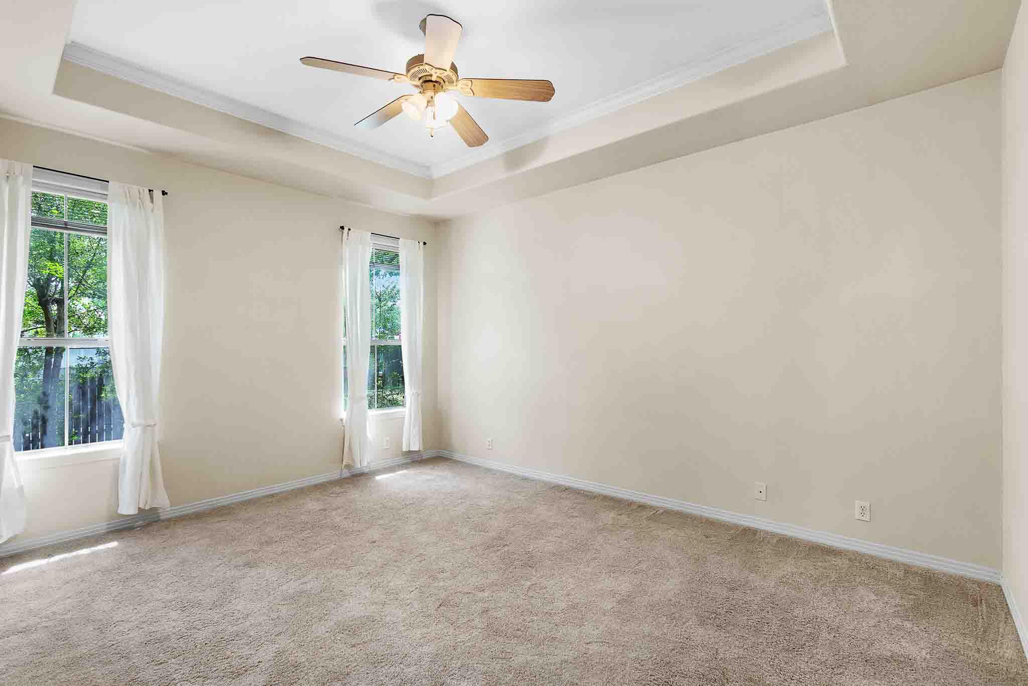 5800 Courtyard Dr # 2, Austin, TX 78731