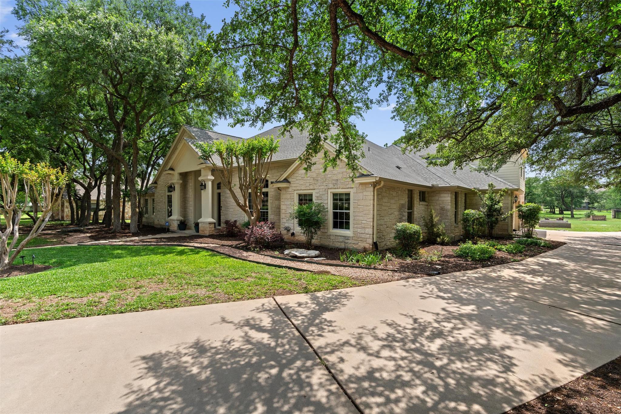 113 Ten Oaks Dr, Georgetown, TX 78633
