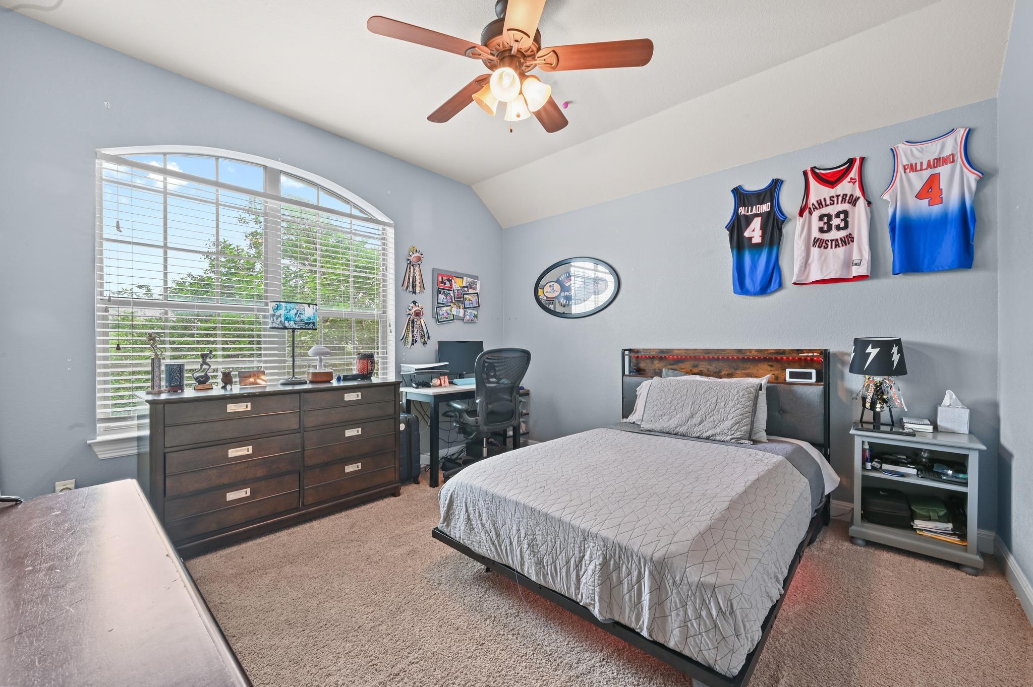 650 Clear Springs Holw, Buda, TX 78610