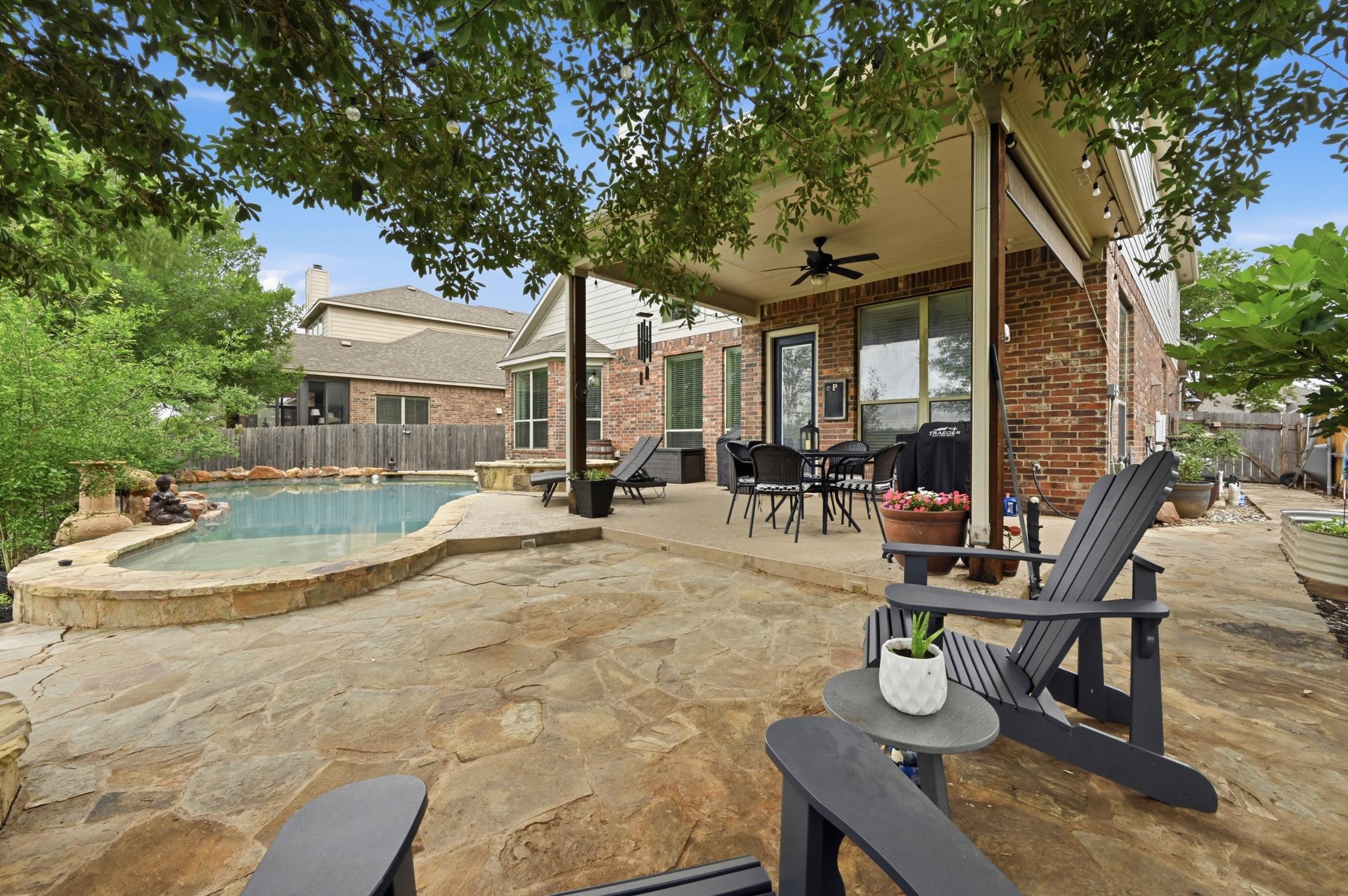 650 Clear Springs Holw, Buda, TX 78610