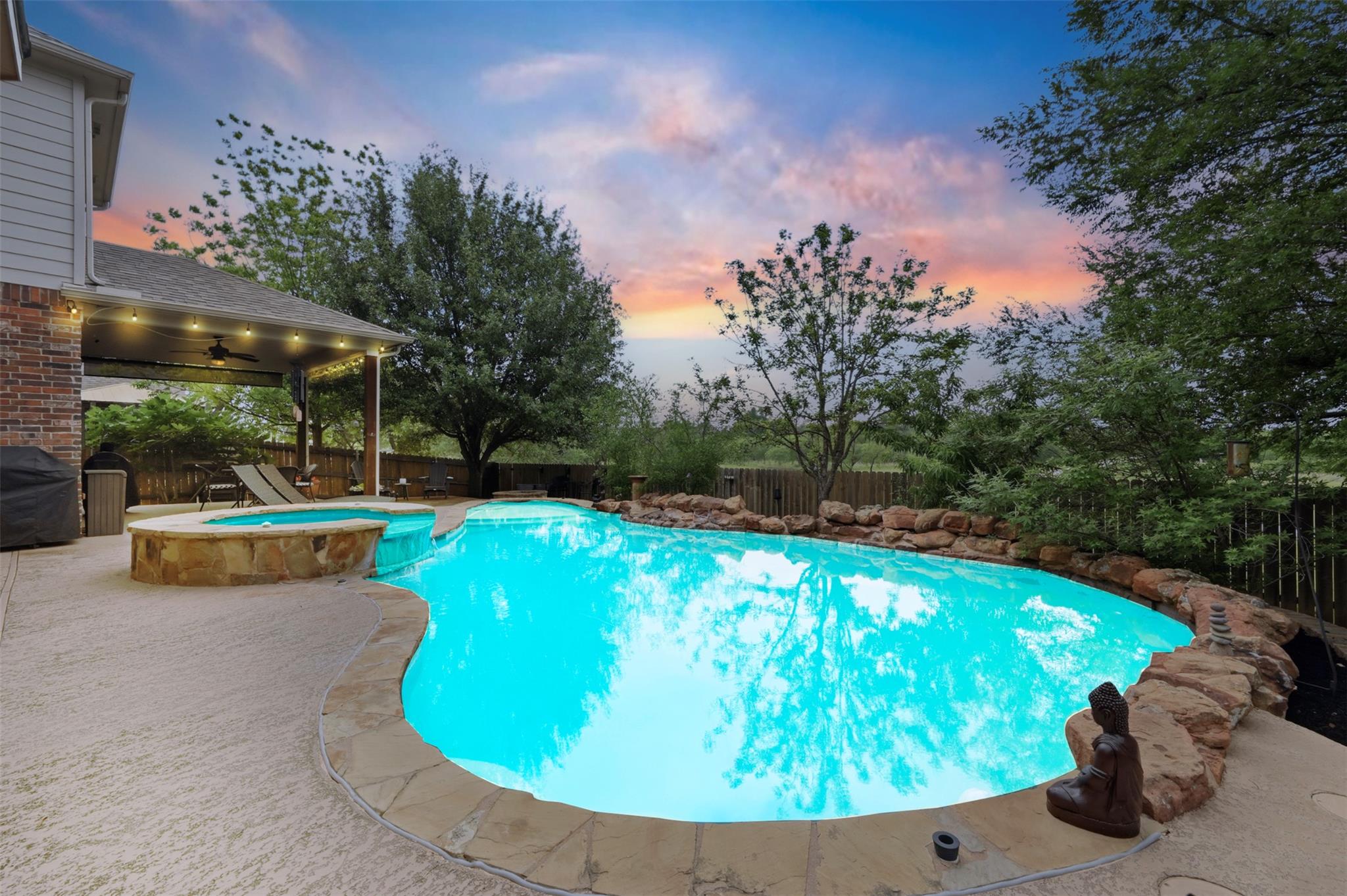 650 Clear Springs Holw, Buda, TX 78610