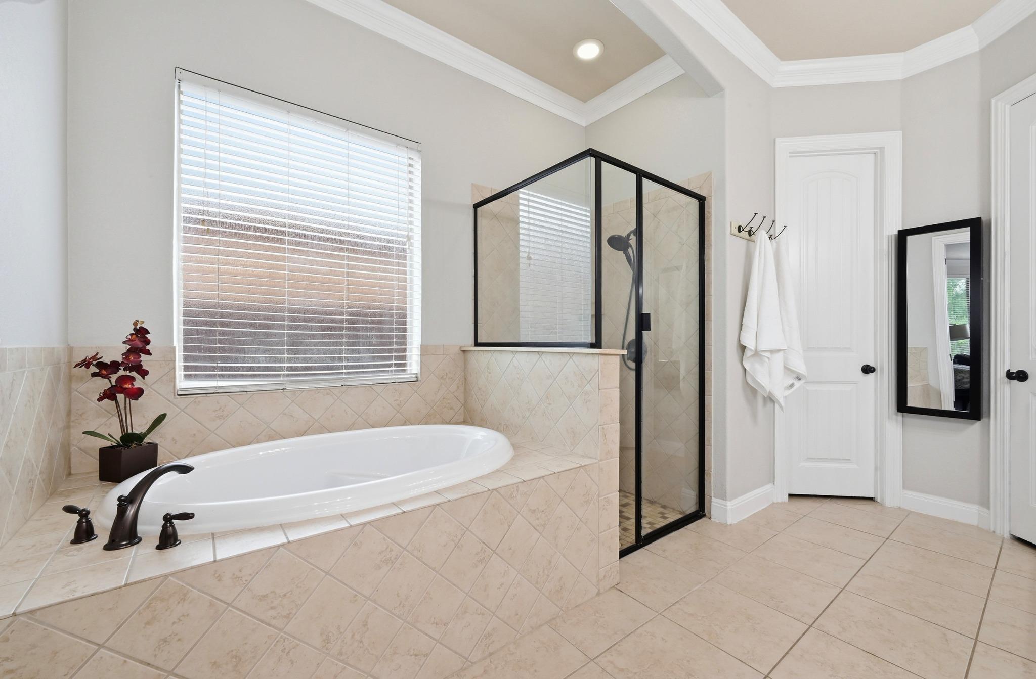 650 Clear Springs Holw, Buda, TX 78610