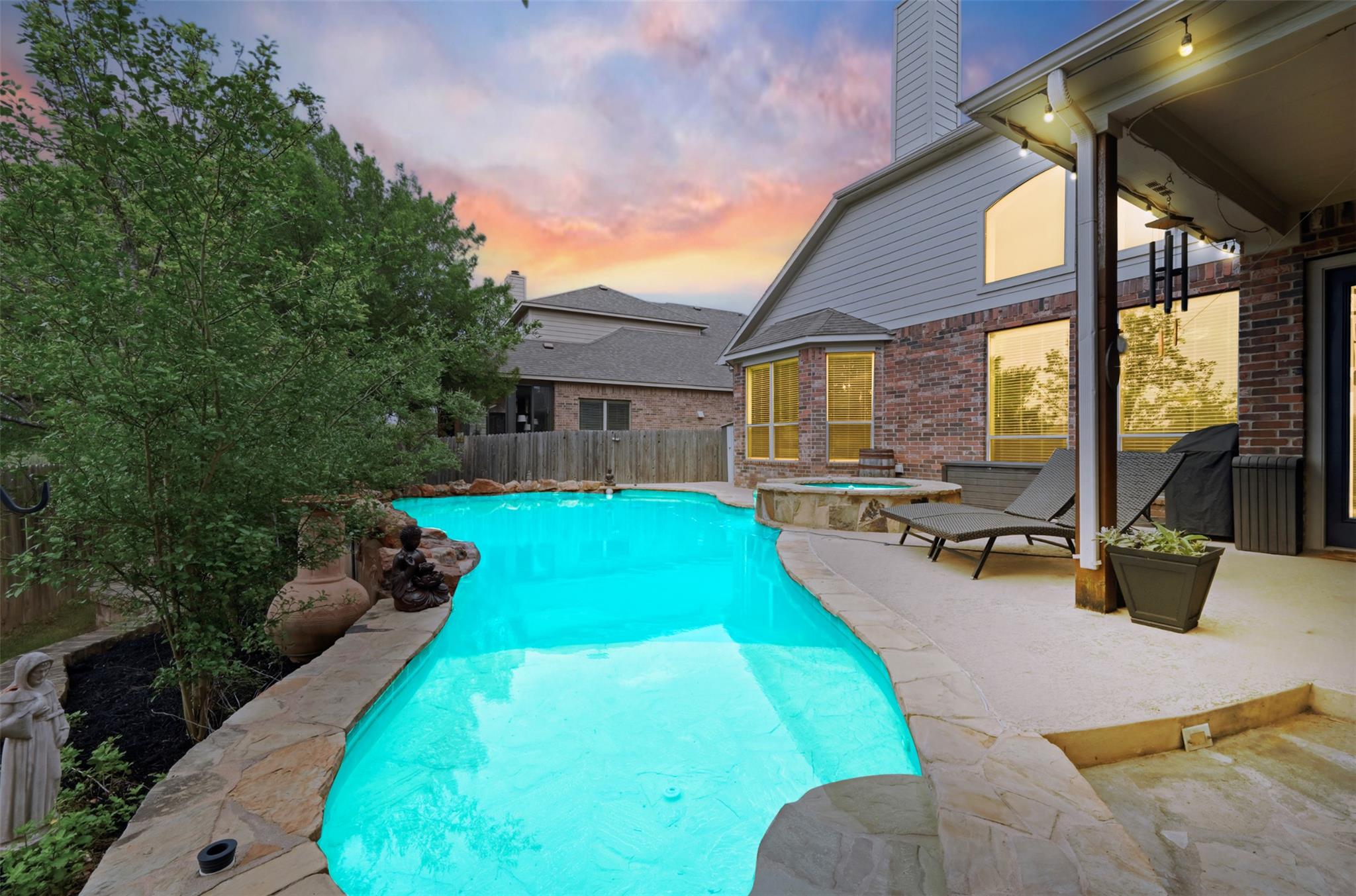 650 Clear Springs Holw, Buda, TX 78610