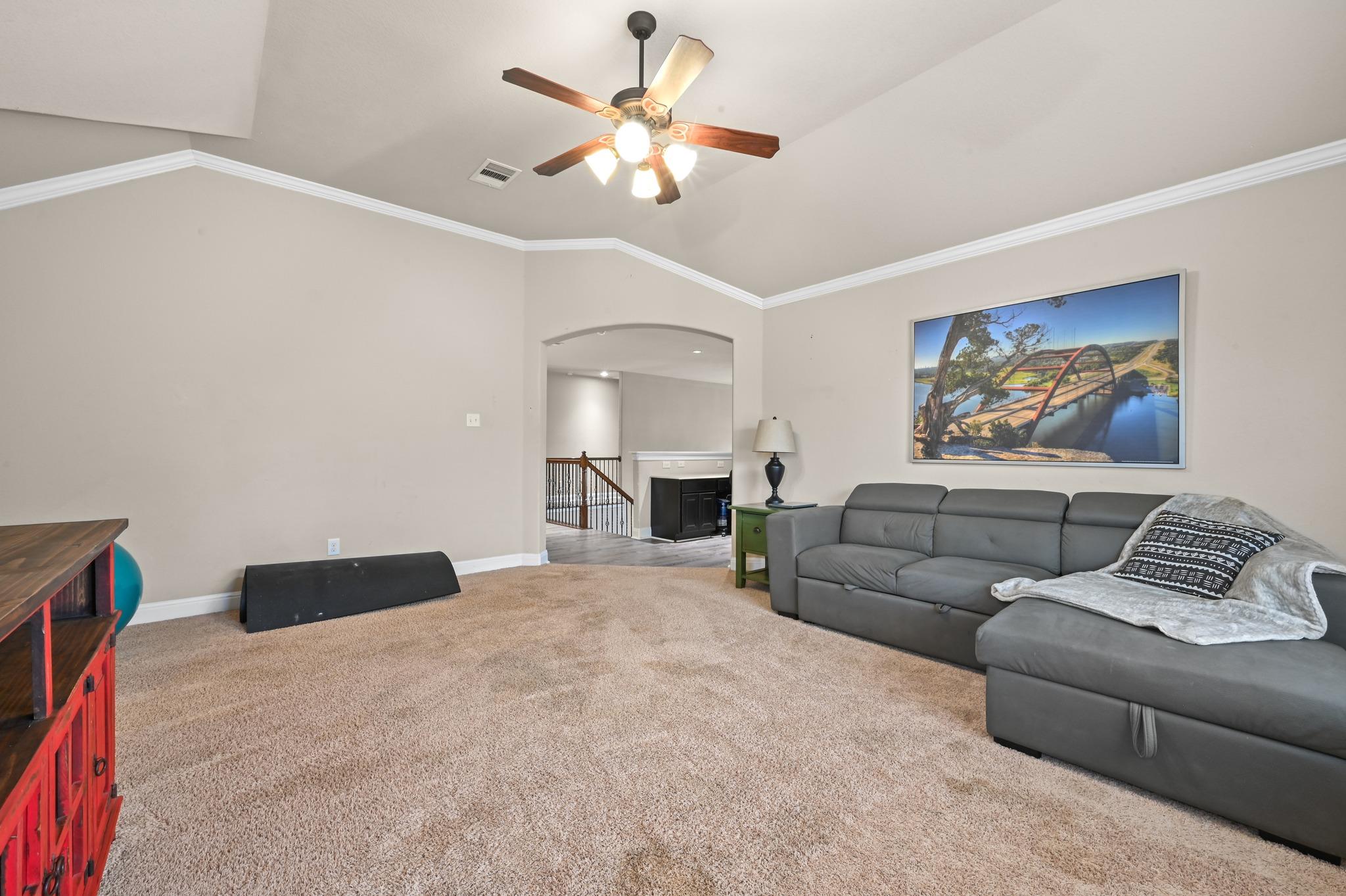 650 Clear Springs Holw, Buda, TX 78610
