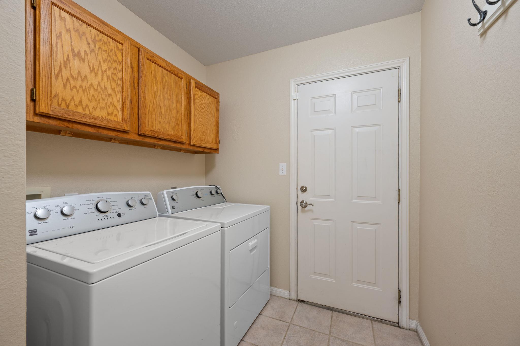 1816 Emerald Isle Dr, Leander, TX 78641