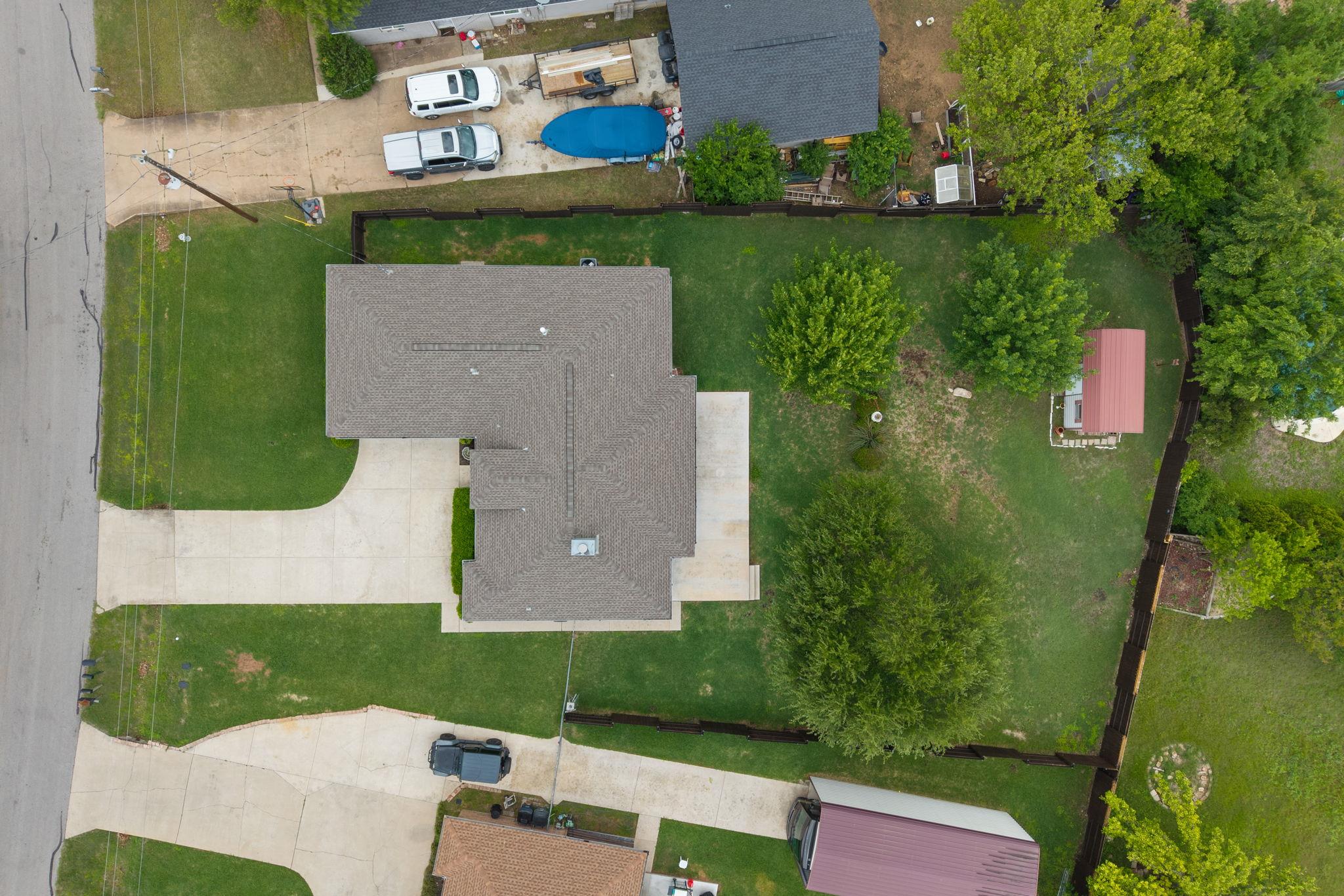 1816 Emerald Isle Dr, Leander, TX 78641