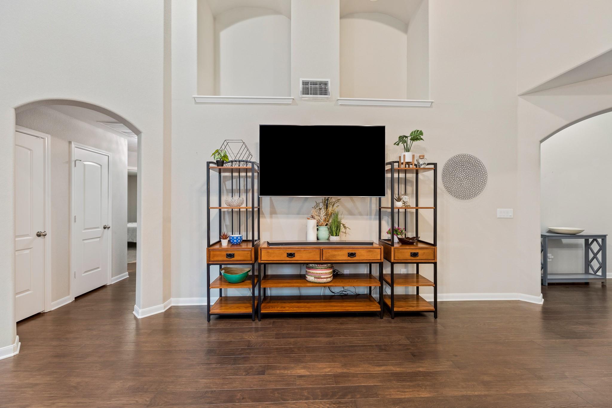 2249 Cactus Valley Dr, Leander, TX 78641