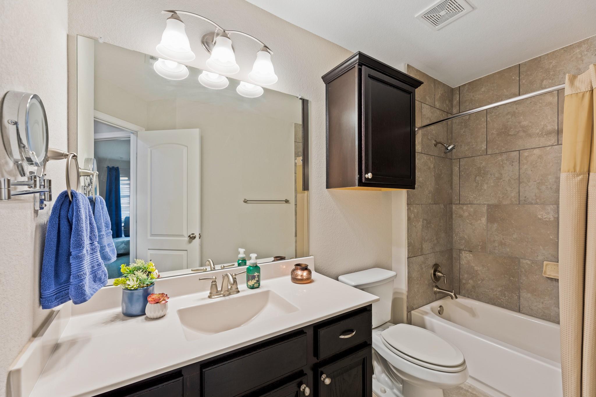 2249 Cactus Valley Dr, Leander, TX 78641