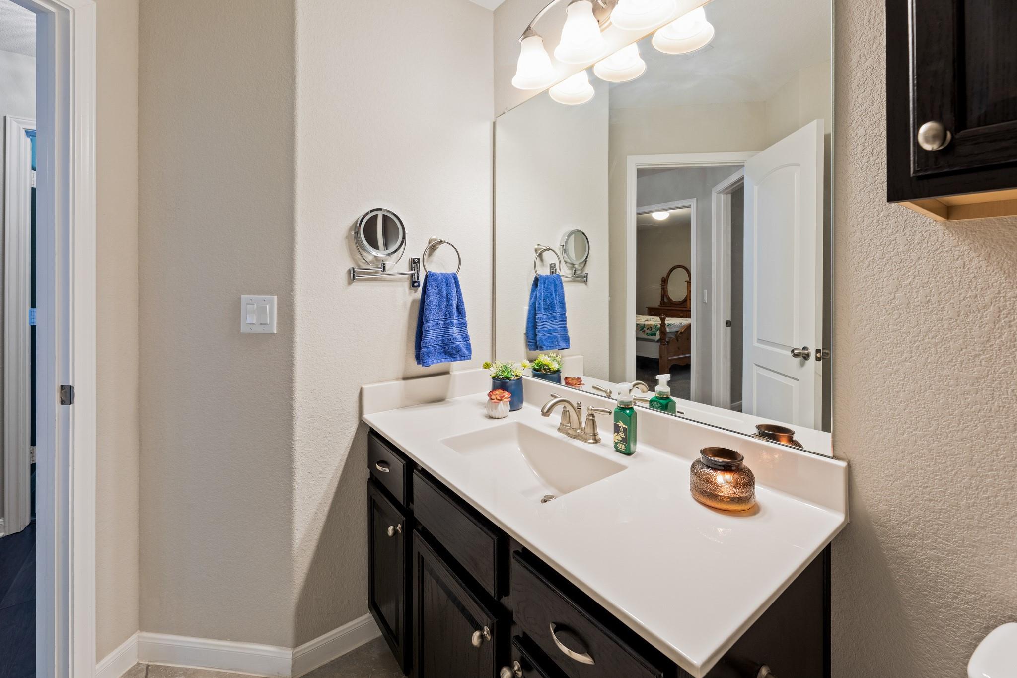 2249 Cactus Valley Dr, Leander, TX 78641