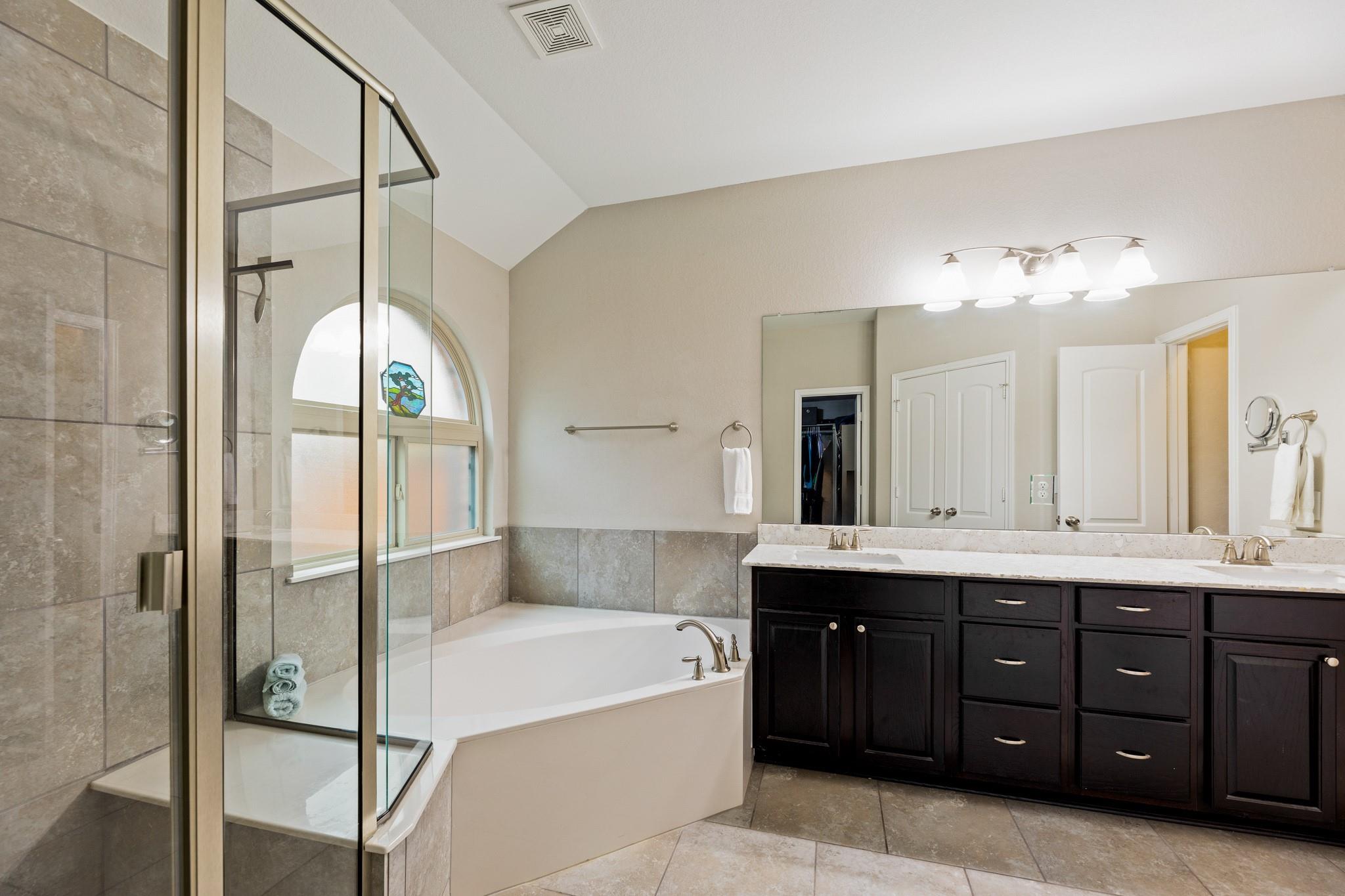 2249 Cactus Valley Dr, Leander, TX 78641