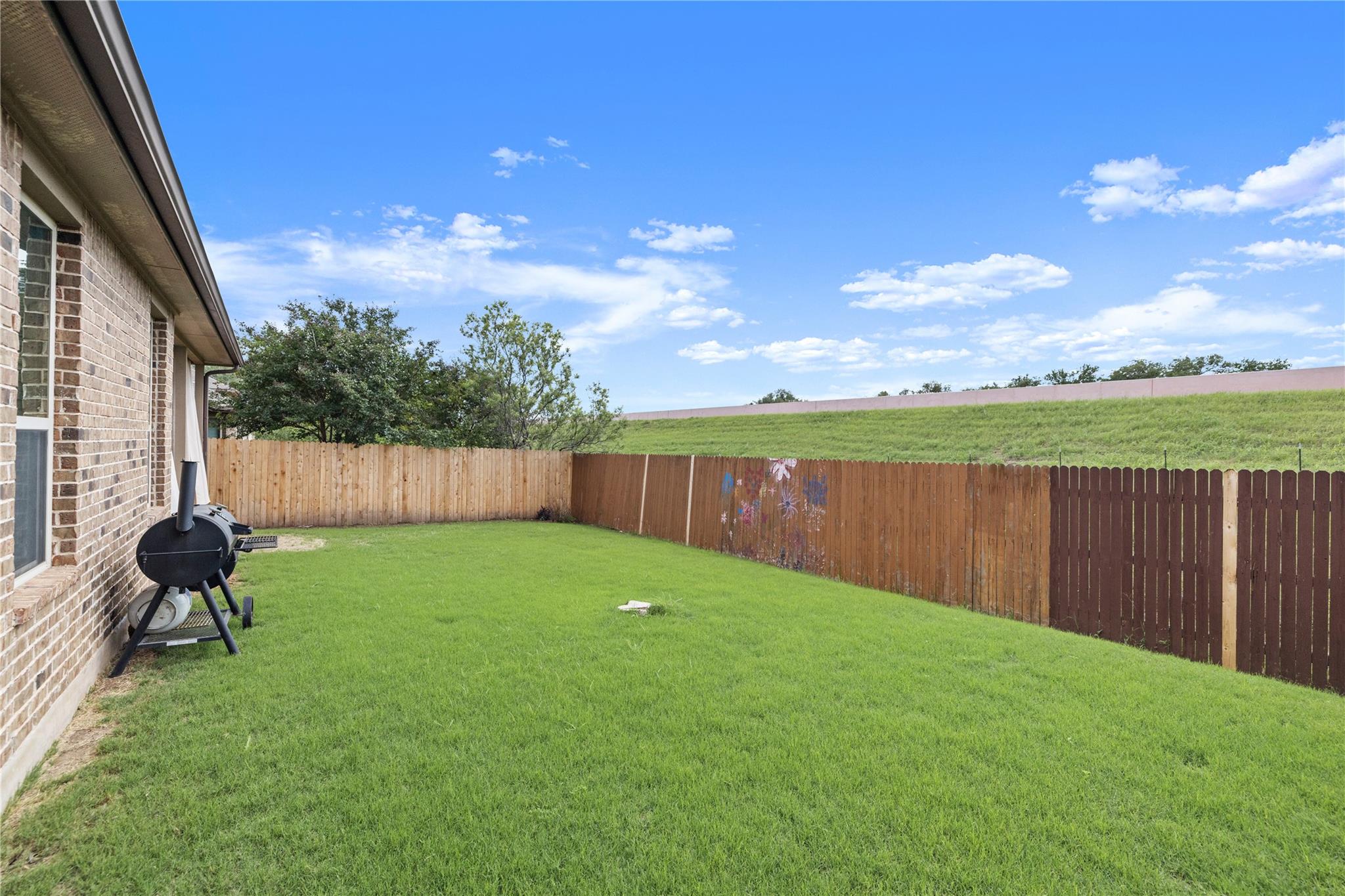 2249 Cactus Valley Dr, Leander, TX 78641