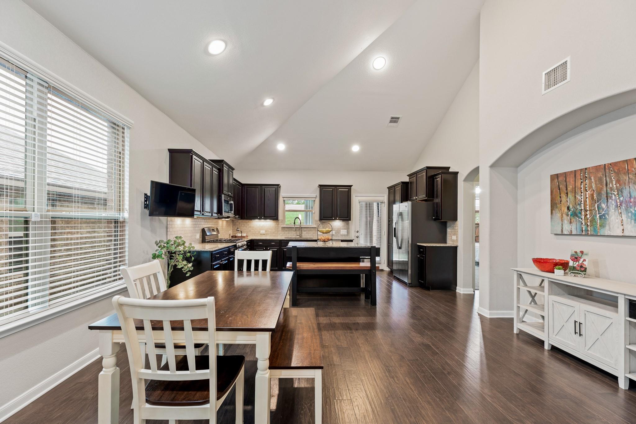 2249 Cactus Valley Dr, Leander, TX 78641