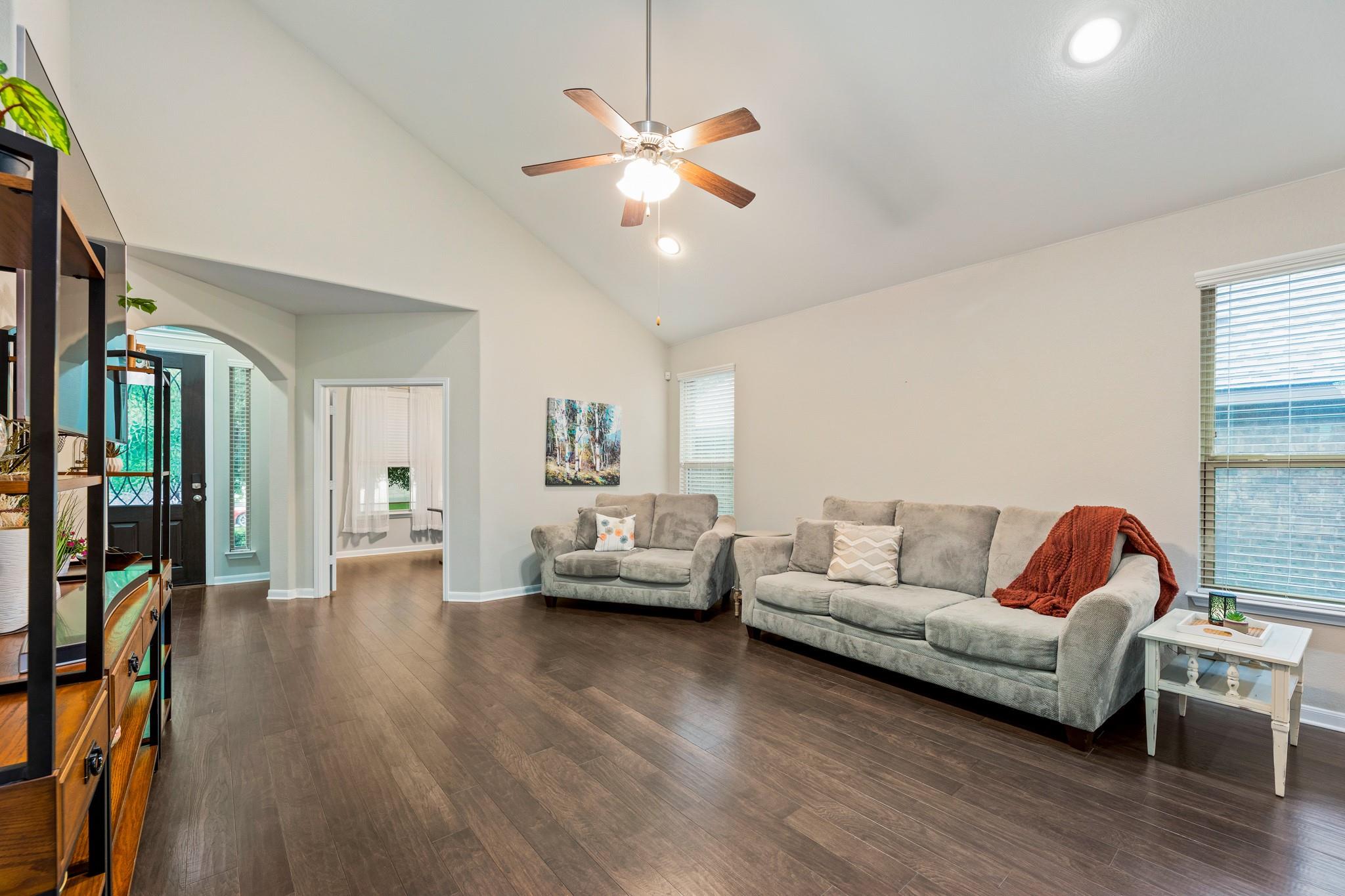 2249 Cactus Valley Dr, Leander, TX 78641