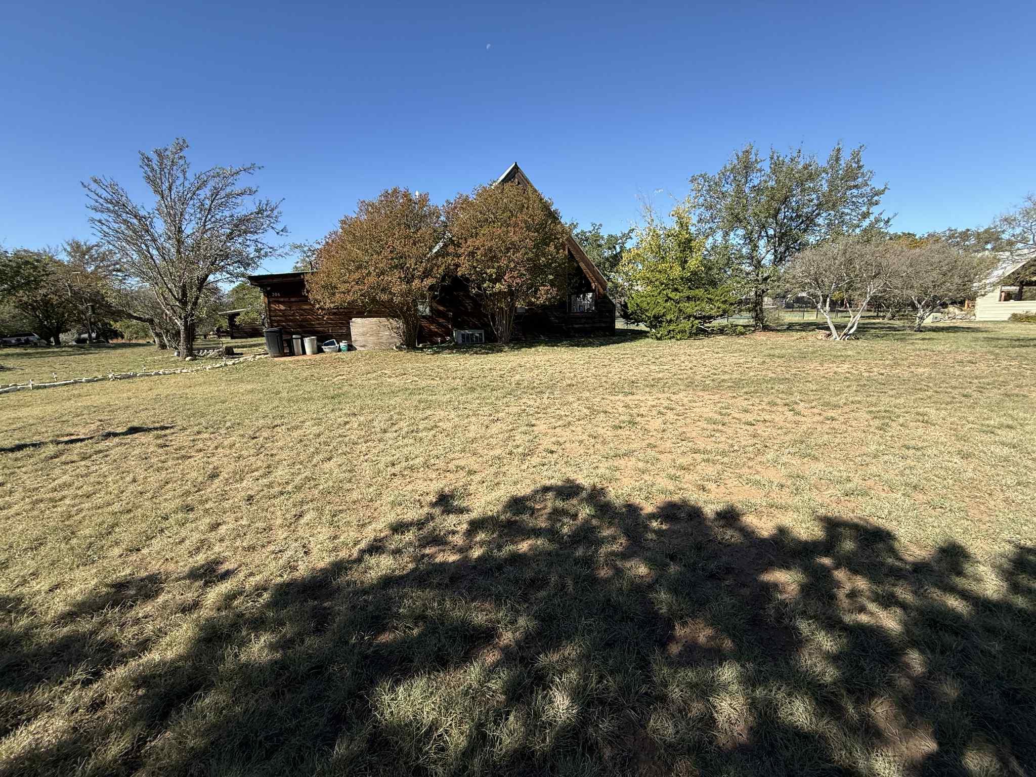 206 Topspin Dr, Spicewood, TX 78669