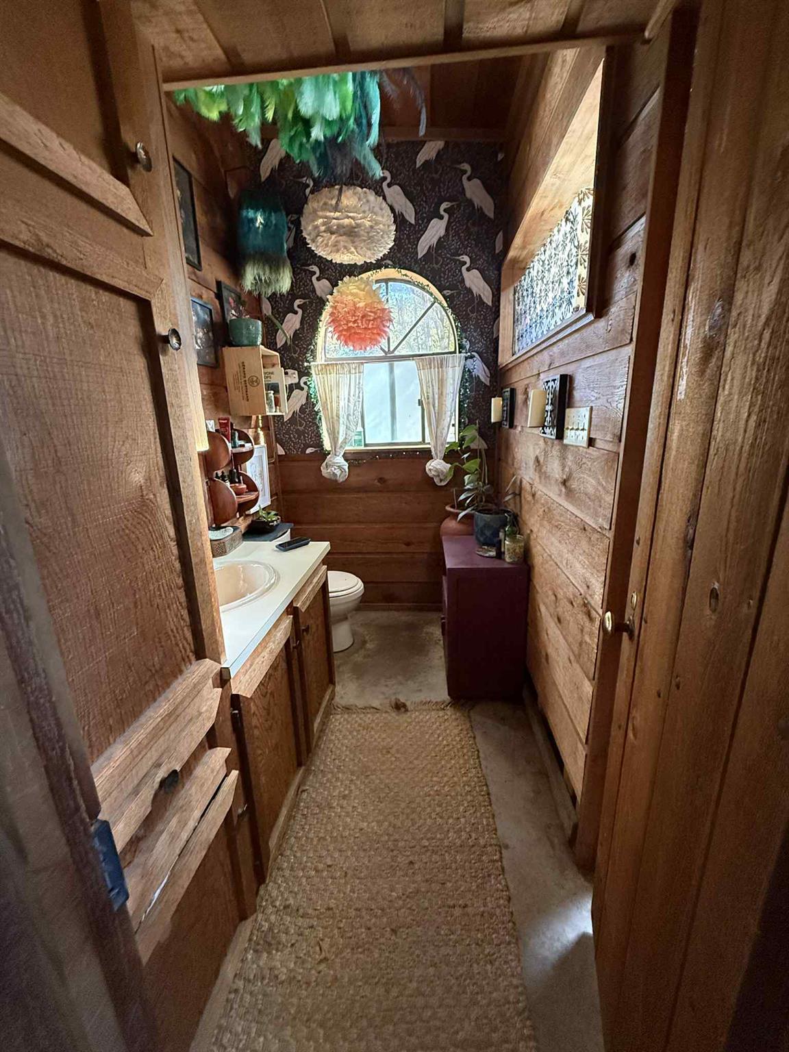 206 Topspin Dr, Spicewood, TX 78669