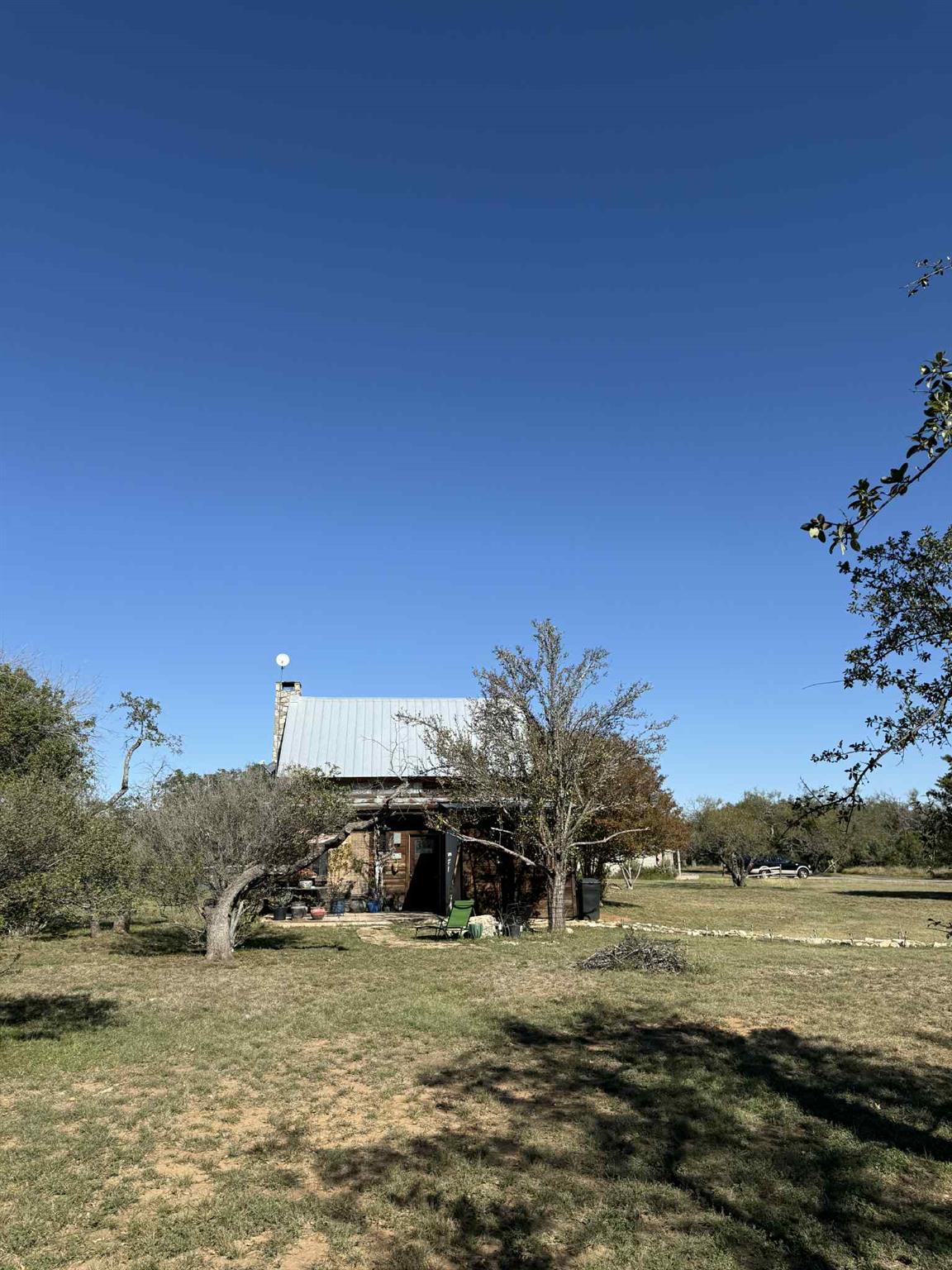 206 Topspin Dr, Spicewood, TX 78669