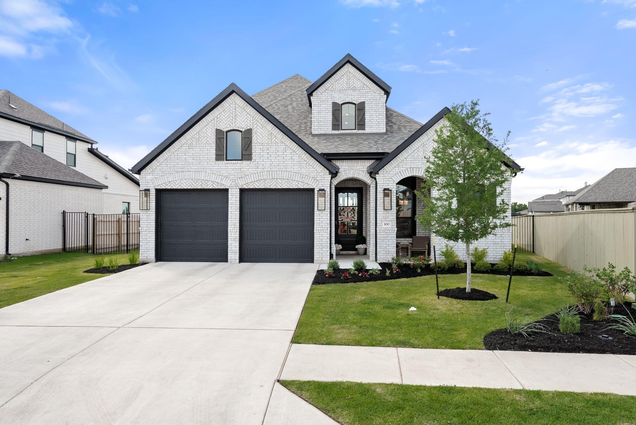 100 Ribera Dr, Liberty Hill, TX 78642