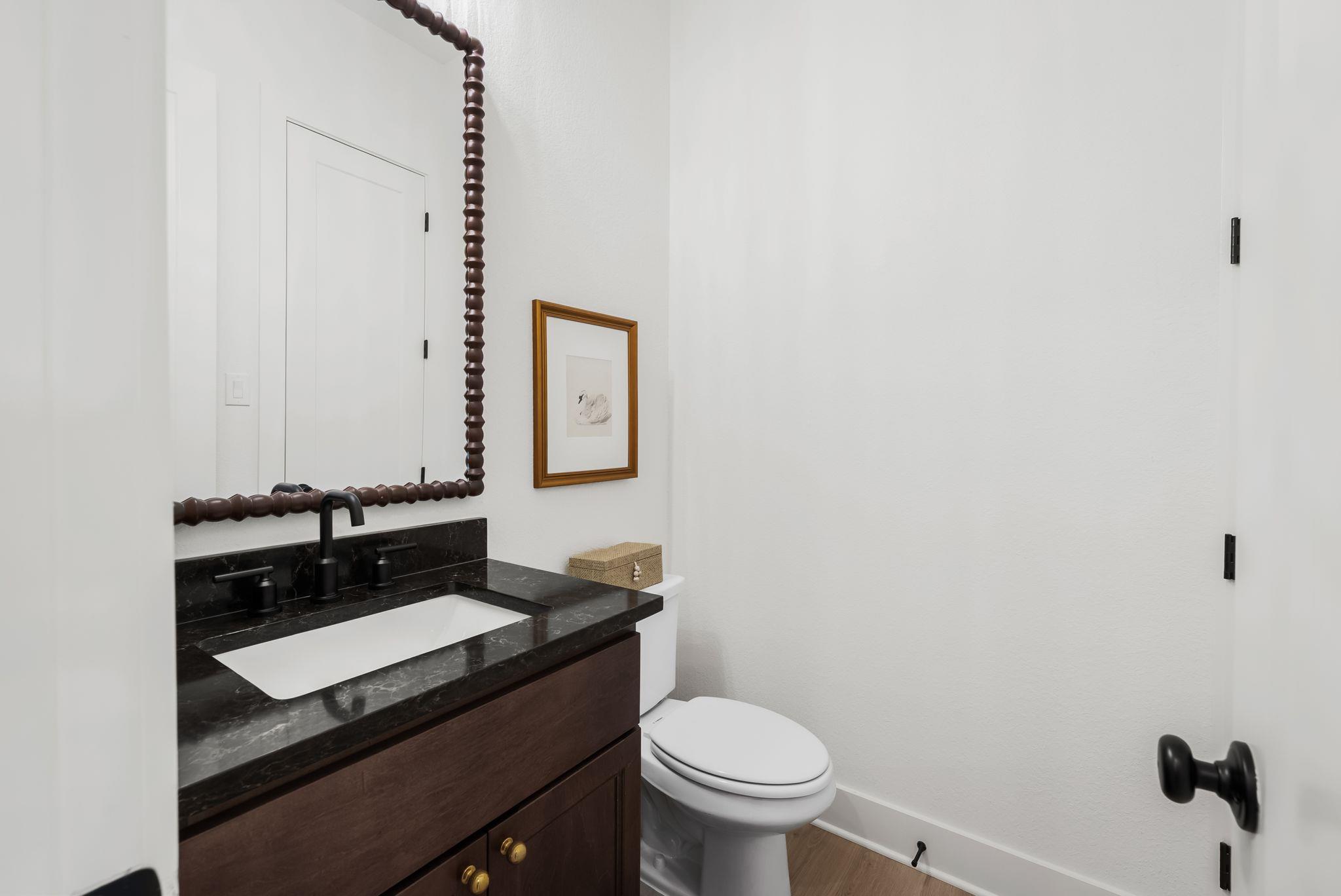 100 Ribera Dr, Liberty Hill, TX 78642