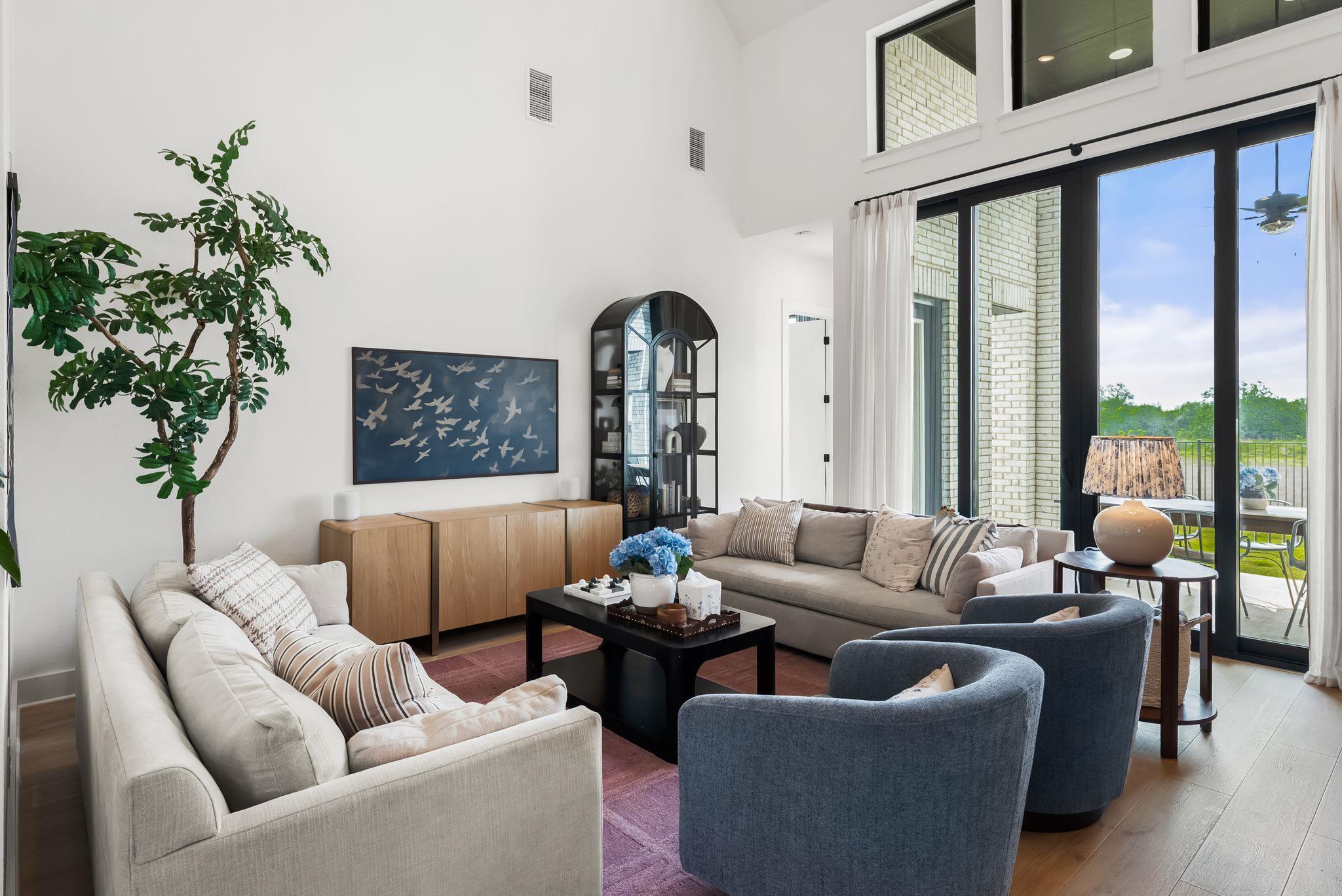 100 Ribera Dr, Liberty Hill, TX 78642