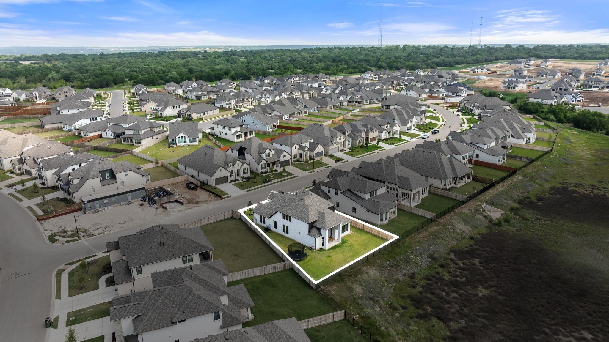 100 Ribera Dr, Liberty Hill, TX 78642