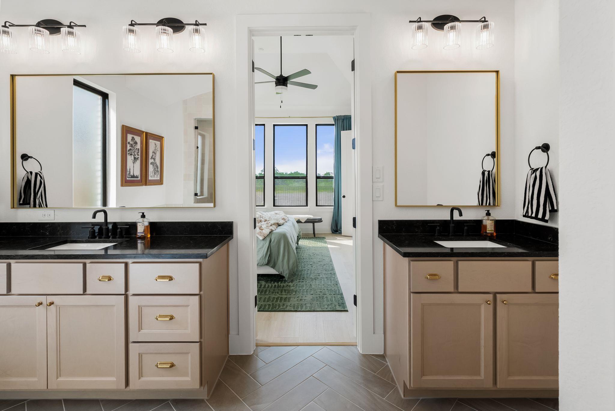 100 Ribera Dr, Liberty Hill, TX 78642