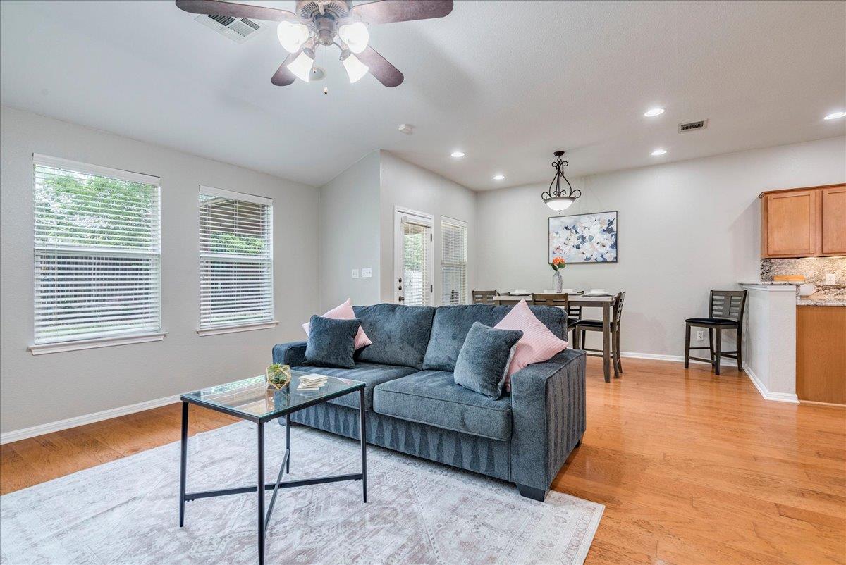 1151 Stone Rim Loop, Buda, TX 78610