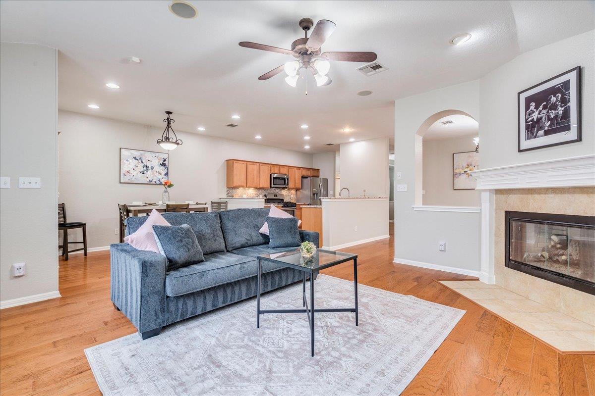 1151 Stone Rim Loop, Buda, TX 78610