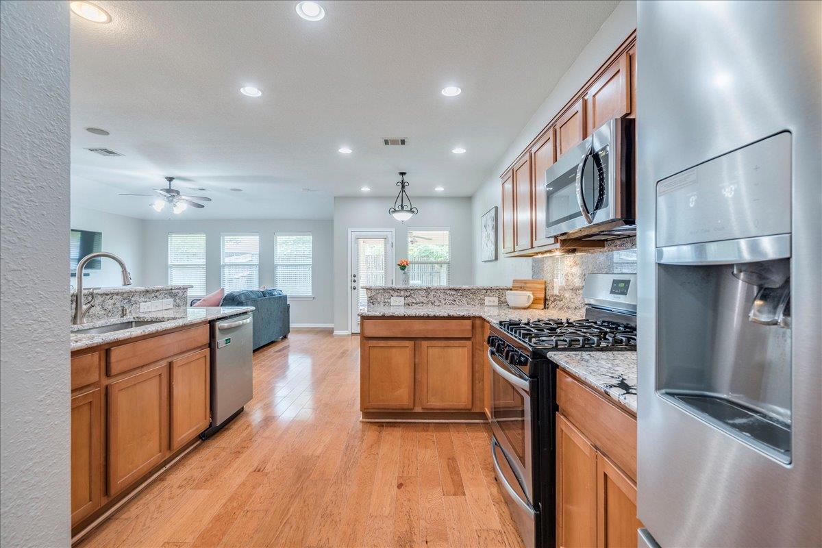 1151 Stone Rim Loop, Buda, TX 78610