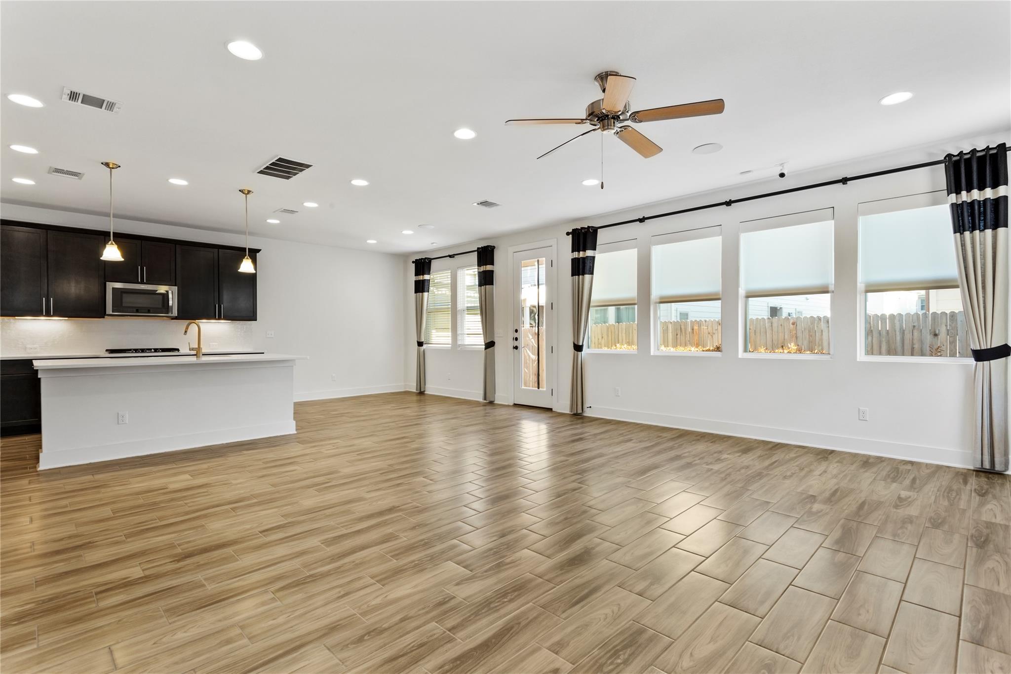 9109 Moonstone Dr, Austin, TX 78729