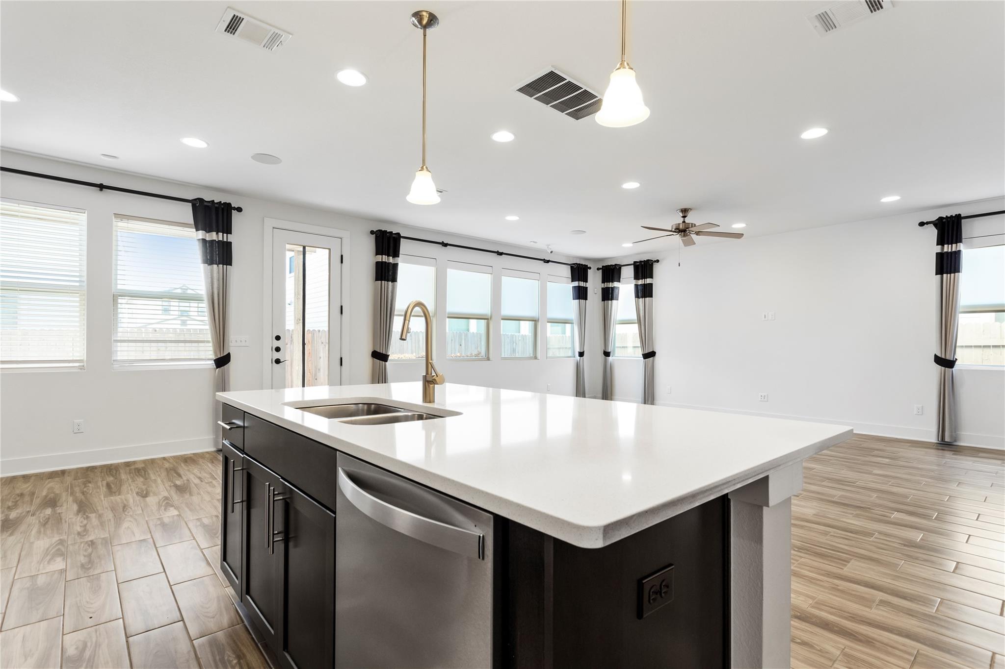 9109 Moonstone Dr, Austin, TX 78729