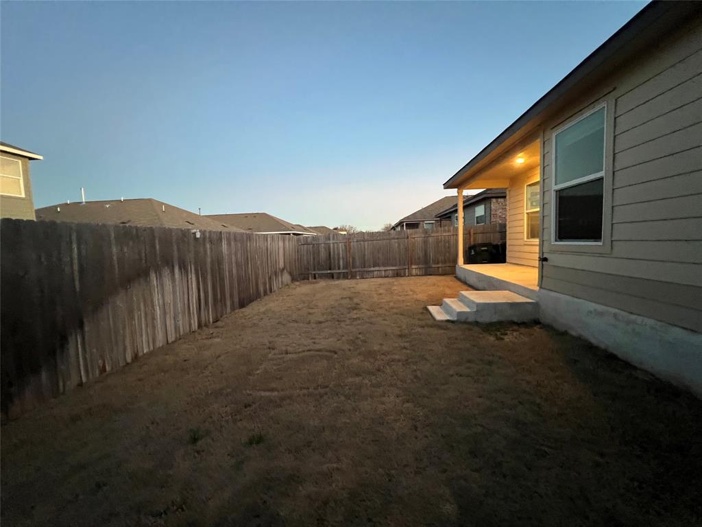 115 Vintage Dr, San Marcos, TX 78666