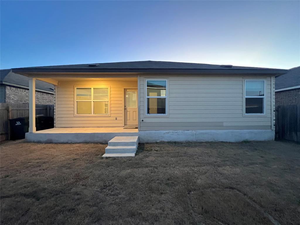 115 Vintage Dr, San Marcos, TX 78666