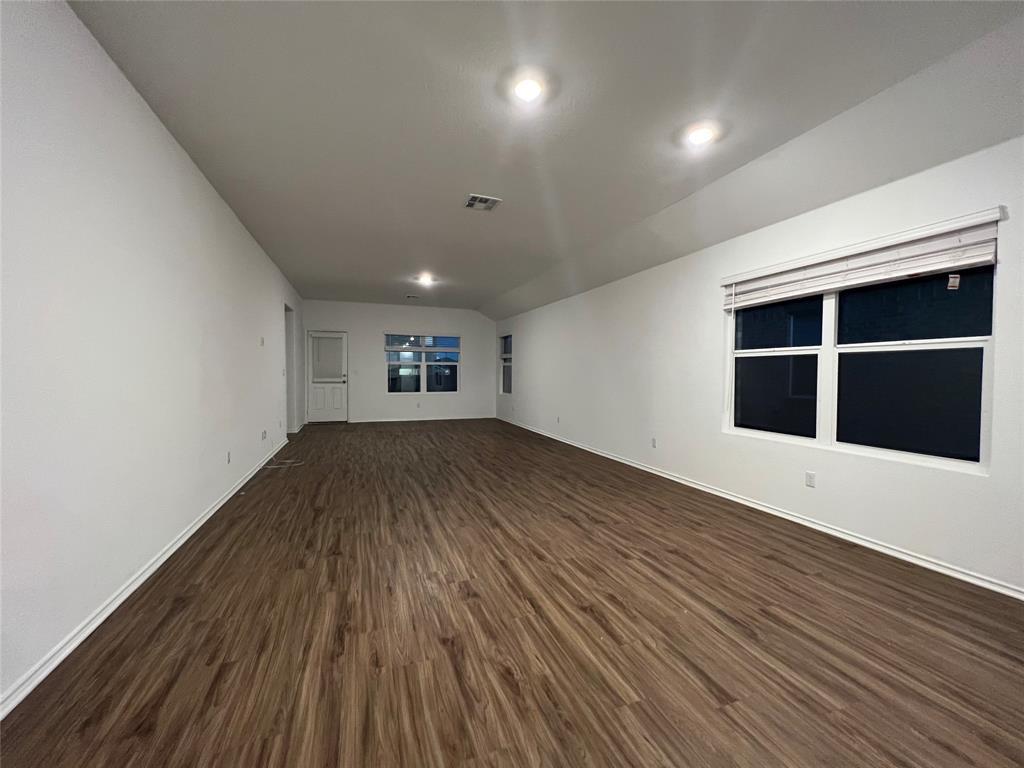 115 Vintage Dr, San Marcos, TX 78666