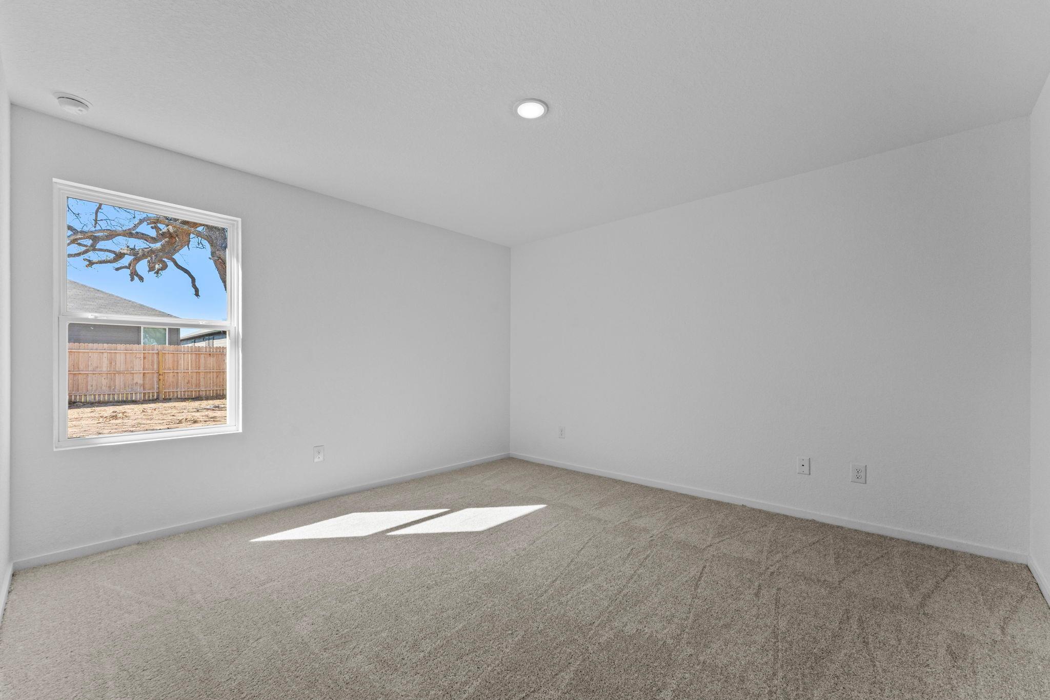 109 Ellendale Pl, Fredericksburg, TX 78624