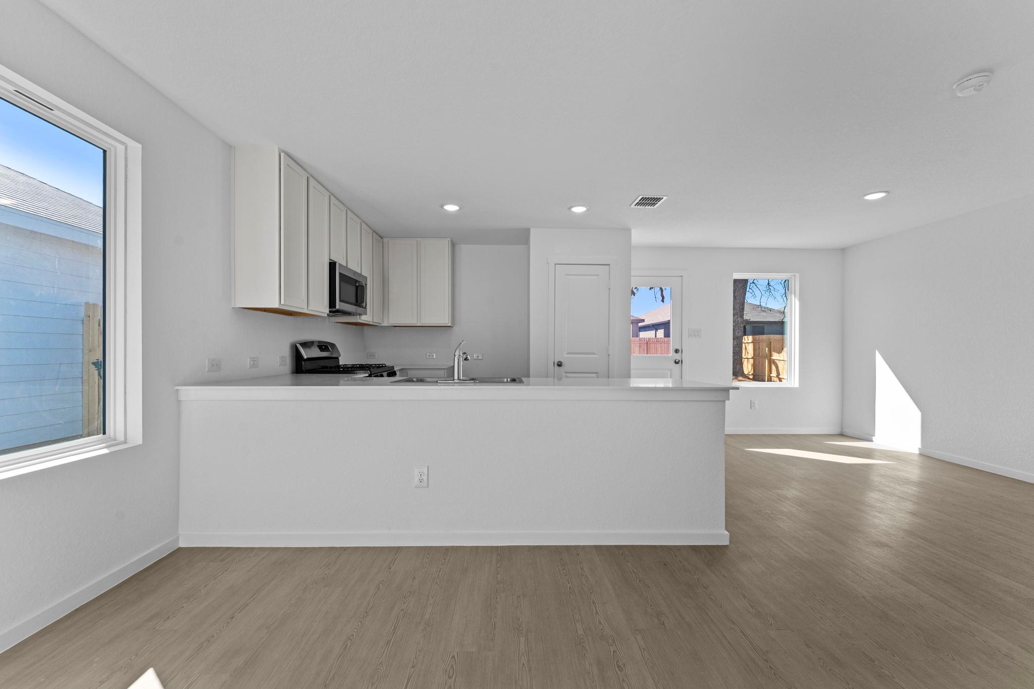 109 Ellendale Pl, Fredericksburg, TX 78624