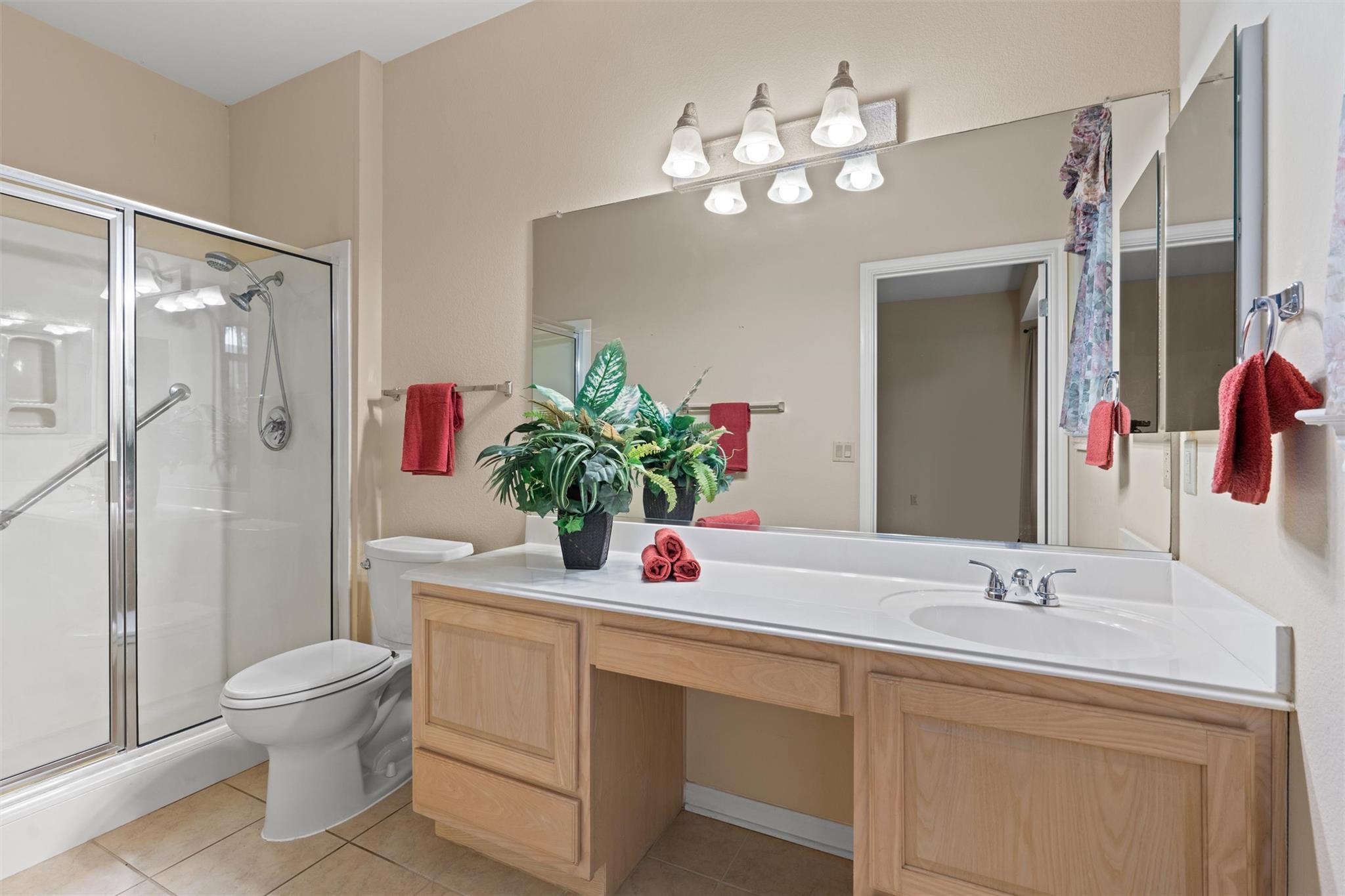 214 Whispering Wind Dr, Georgetown, TX 78633