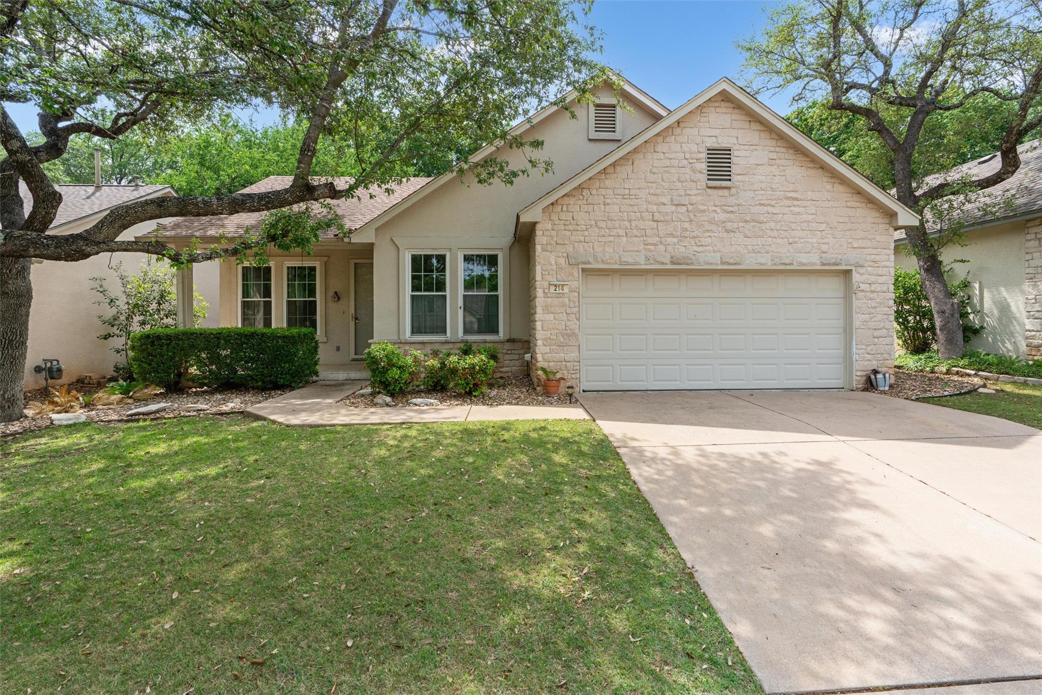 214 Whispering Wind Dr, Georgetown, TX 78633