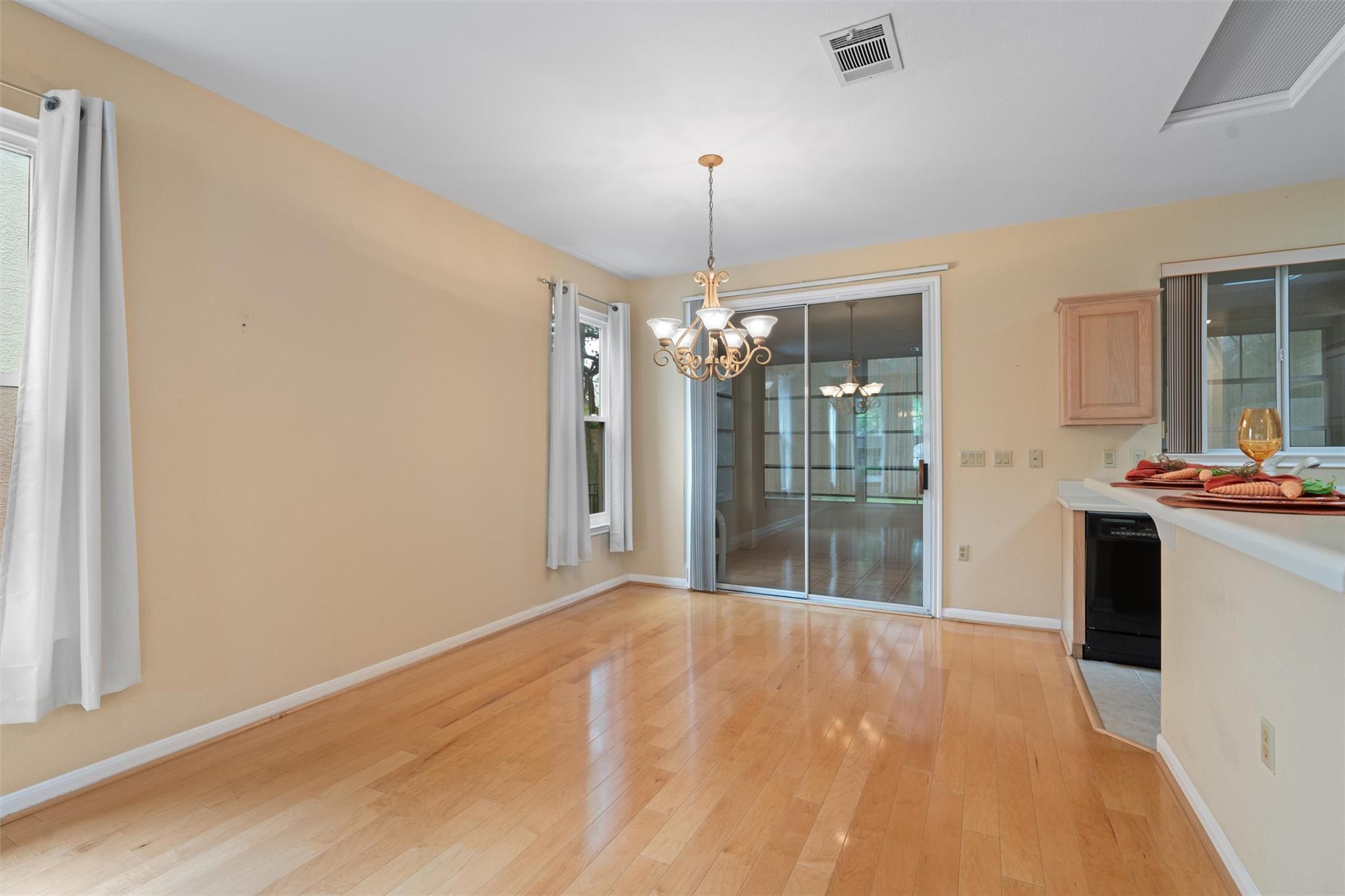 214 Whispering Wind Dr, Georgetown, TX 78633