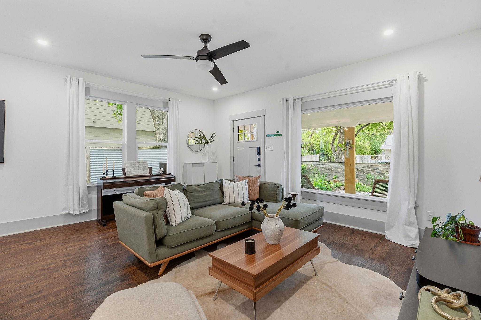 1122 Gunter St, Austin, TX 78702