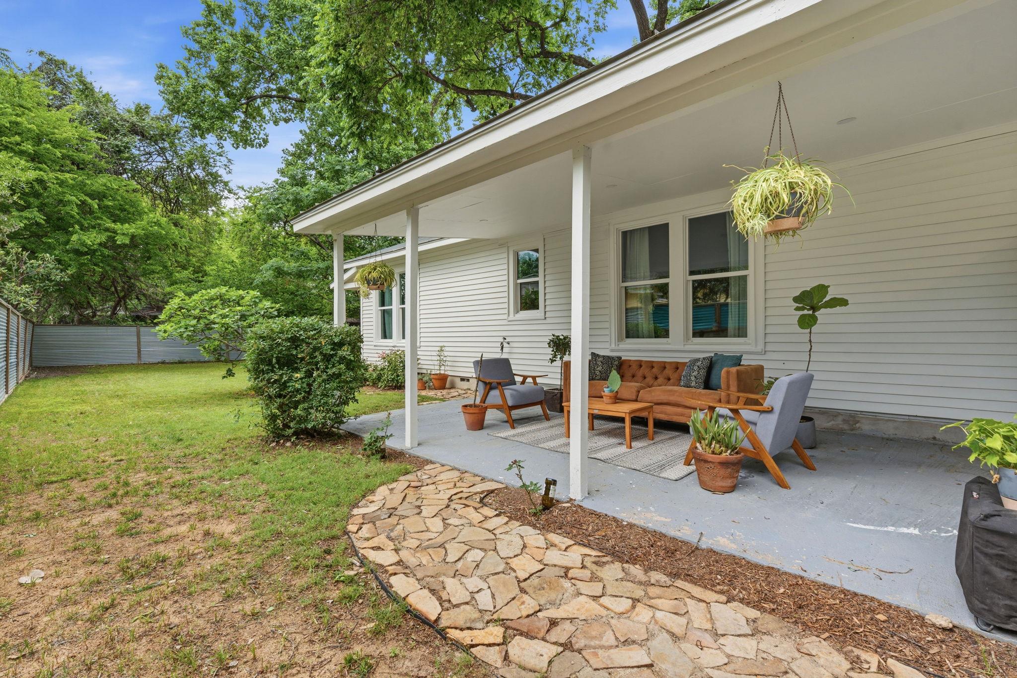 1122 Gunter St, Austin, TX 78702