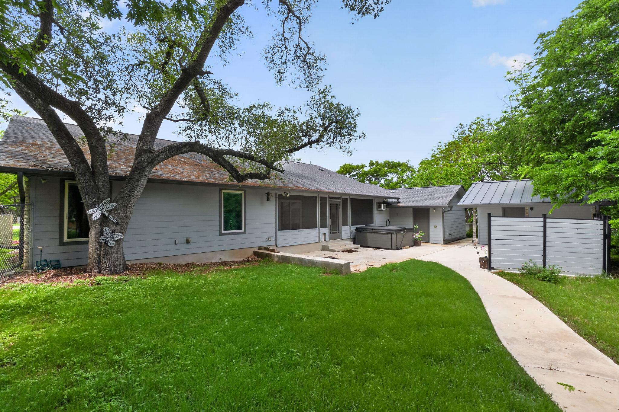 513 Meadowbrook Dr, Georgetown, TX 78628