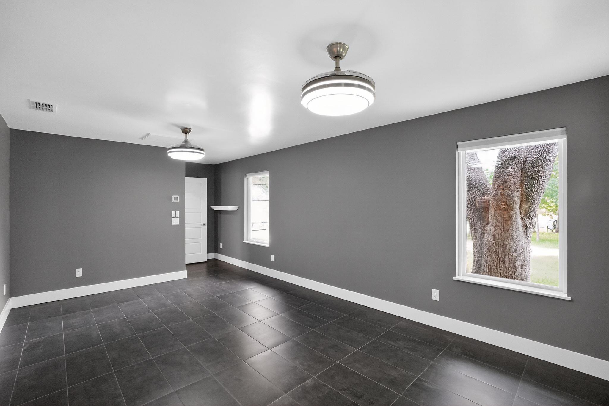 513 Meadowbrook Dr, Georgetown, TX 78628