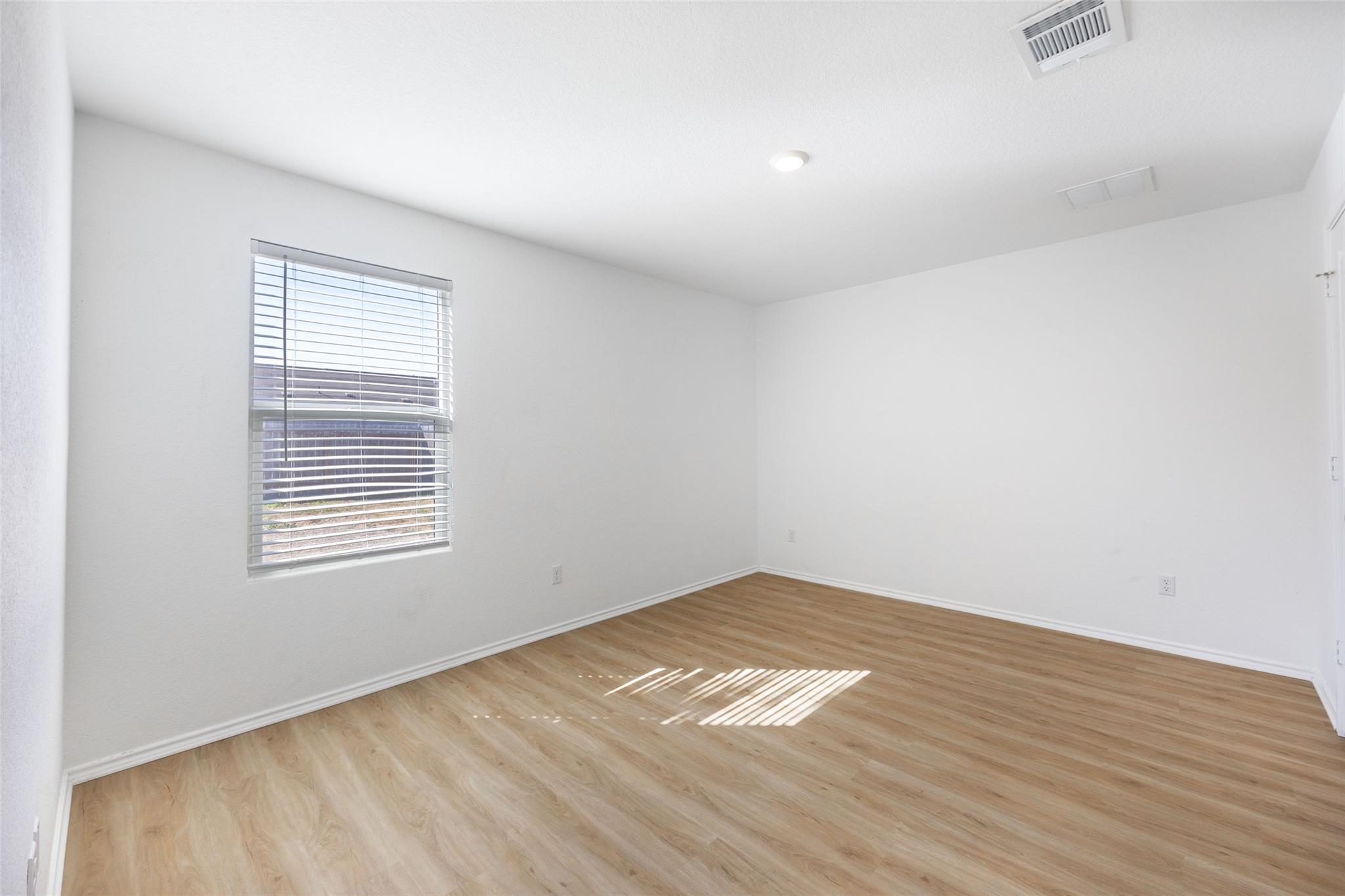 1125 Largemouth Ln, Bastrop, TX 78602