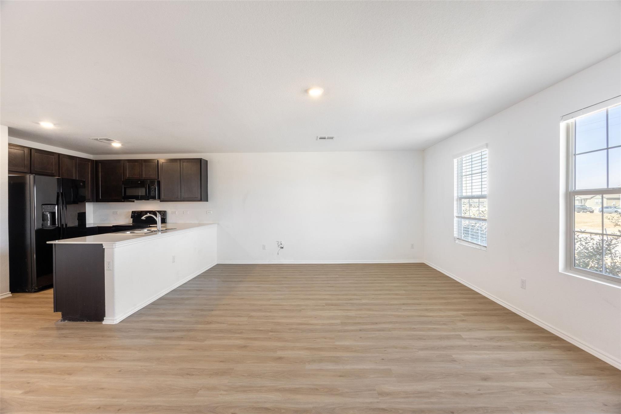 1125 Largemouth Ln, Bastrop, TX 78602