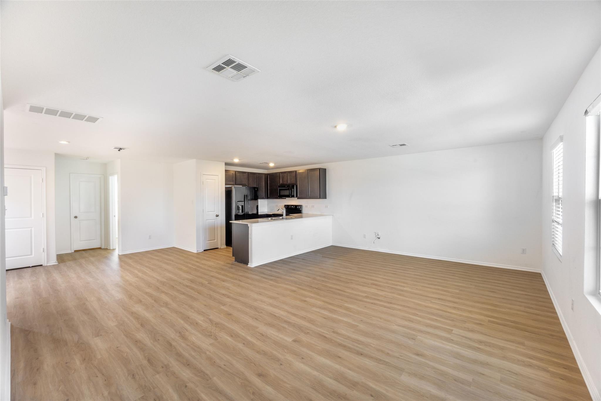 1125 Largemouth Ln, Bastrop, TX 78602